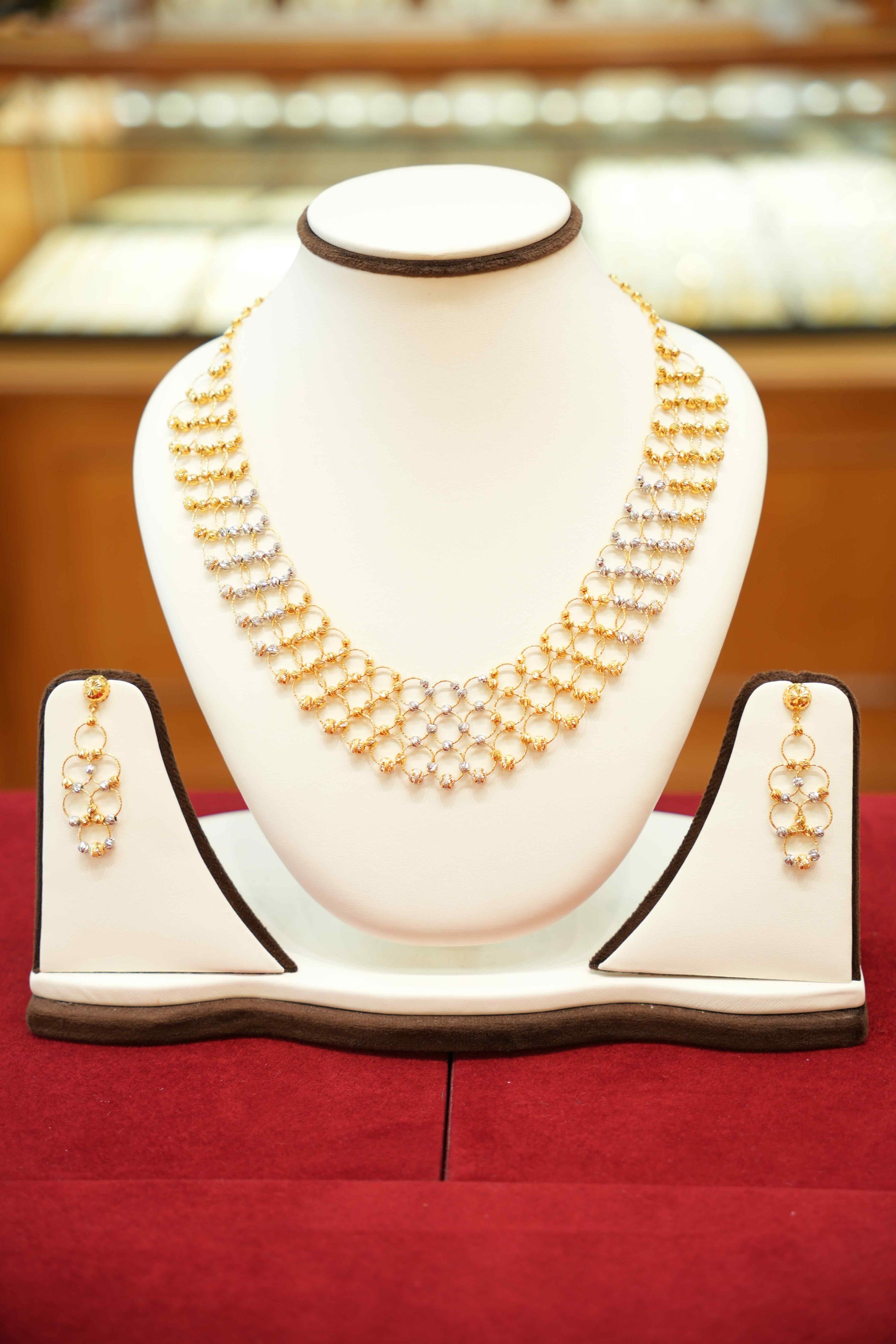 22K Gold Designer Necklace Set