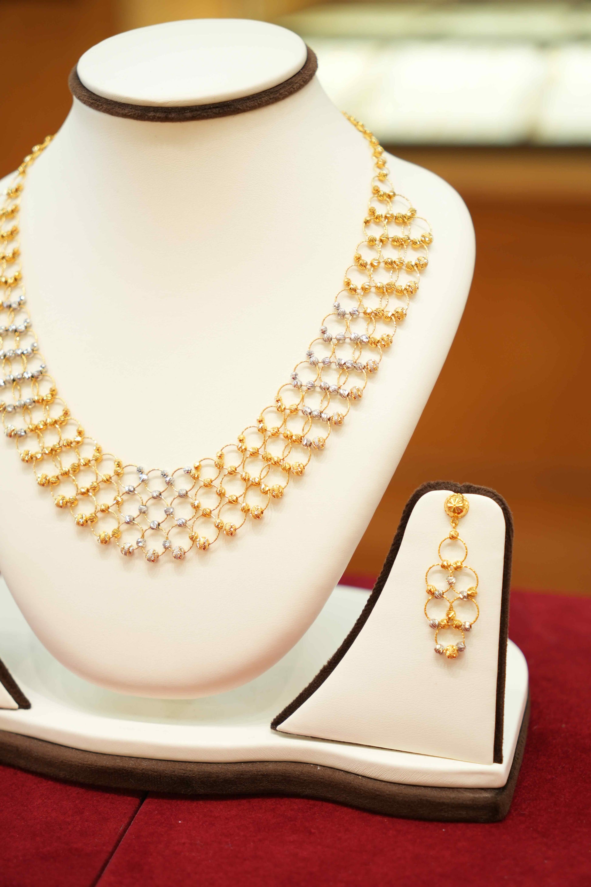 22K Gold Designer Necklace Set