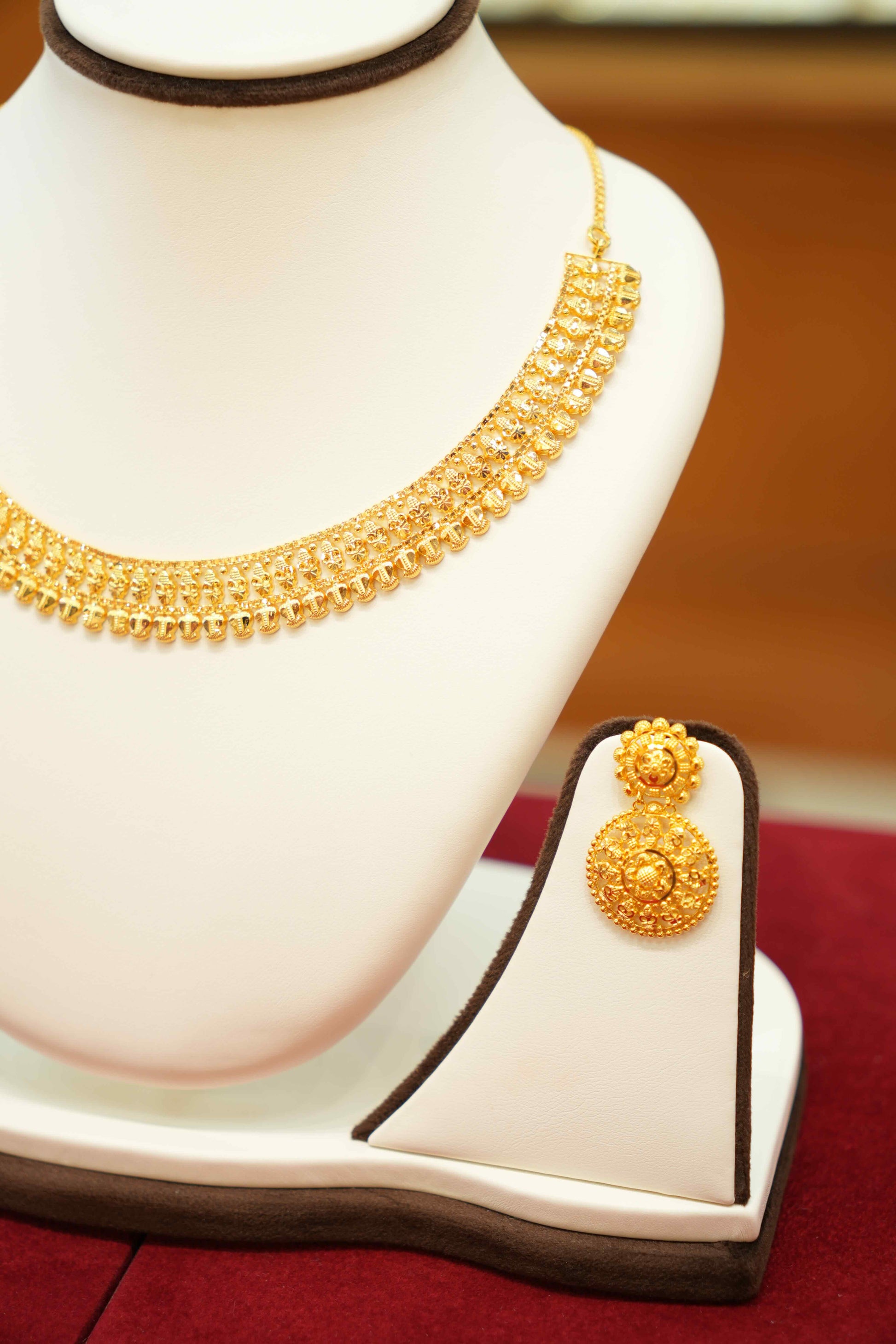 22K Gold Designer Necklace Set