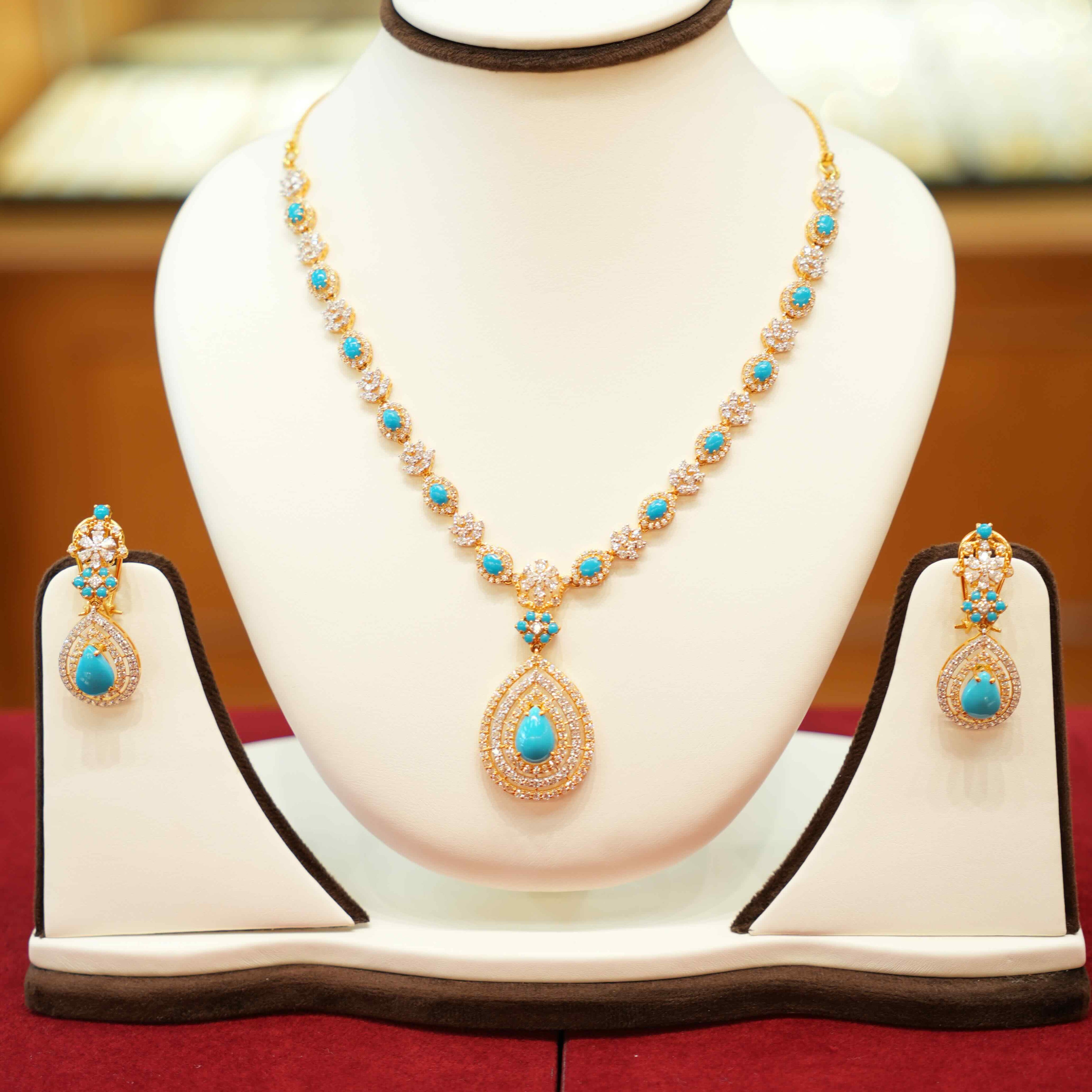 22K Gold Designer Necklace Set