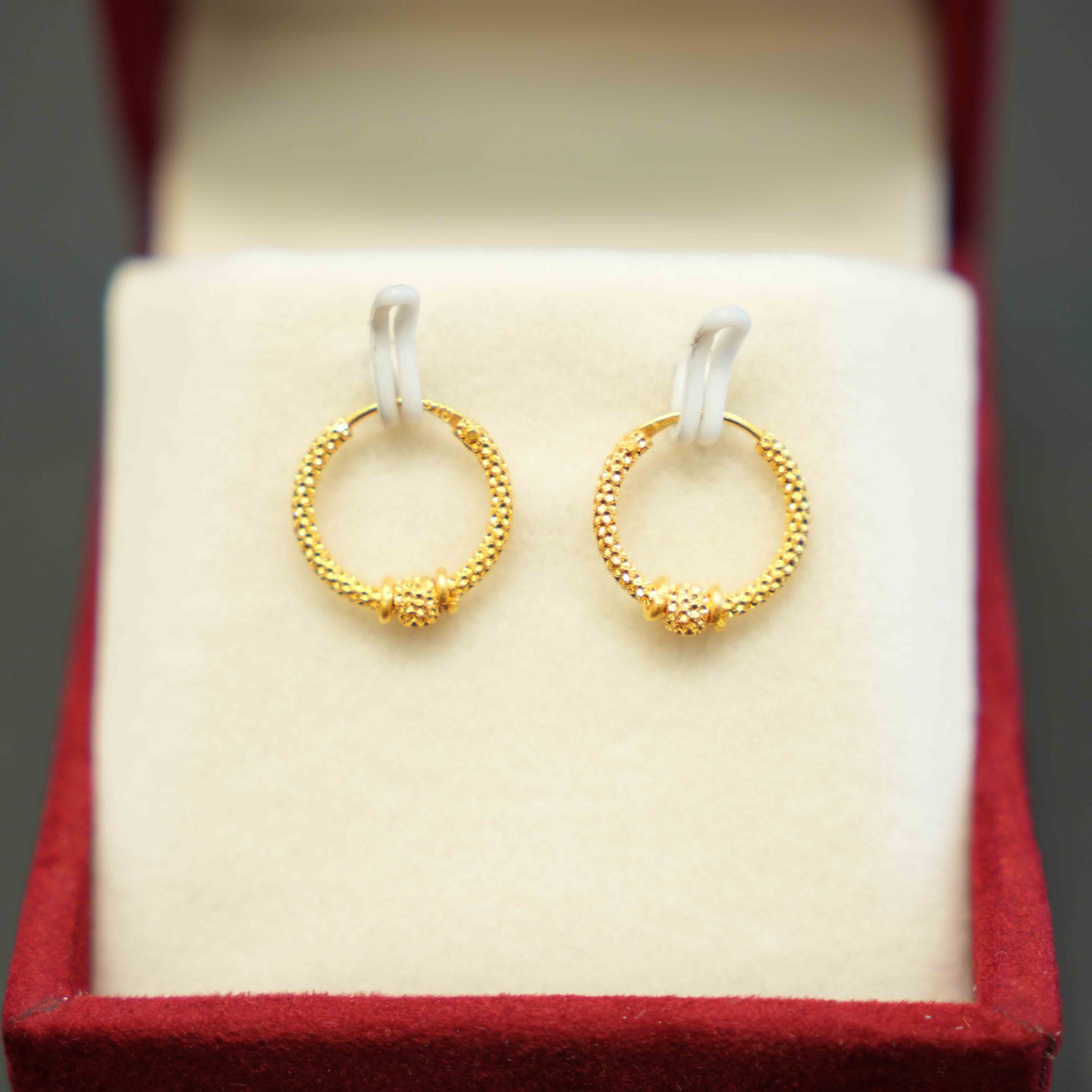 22K Gold Ladies Hoop Earrings