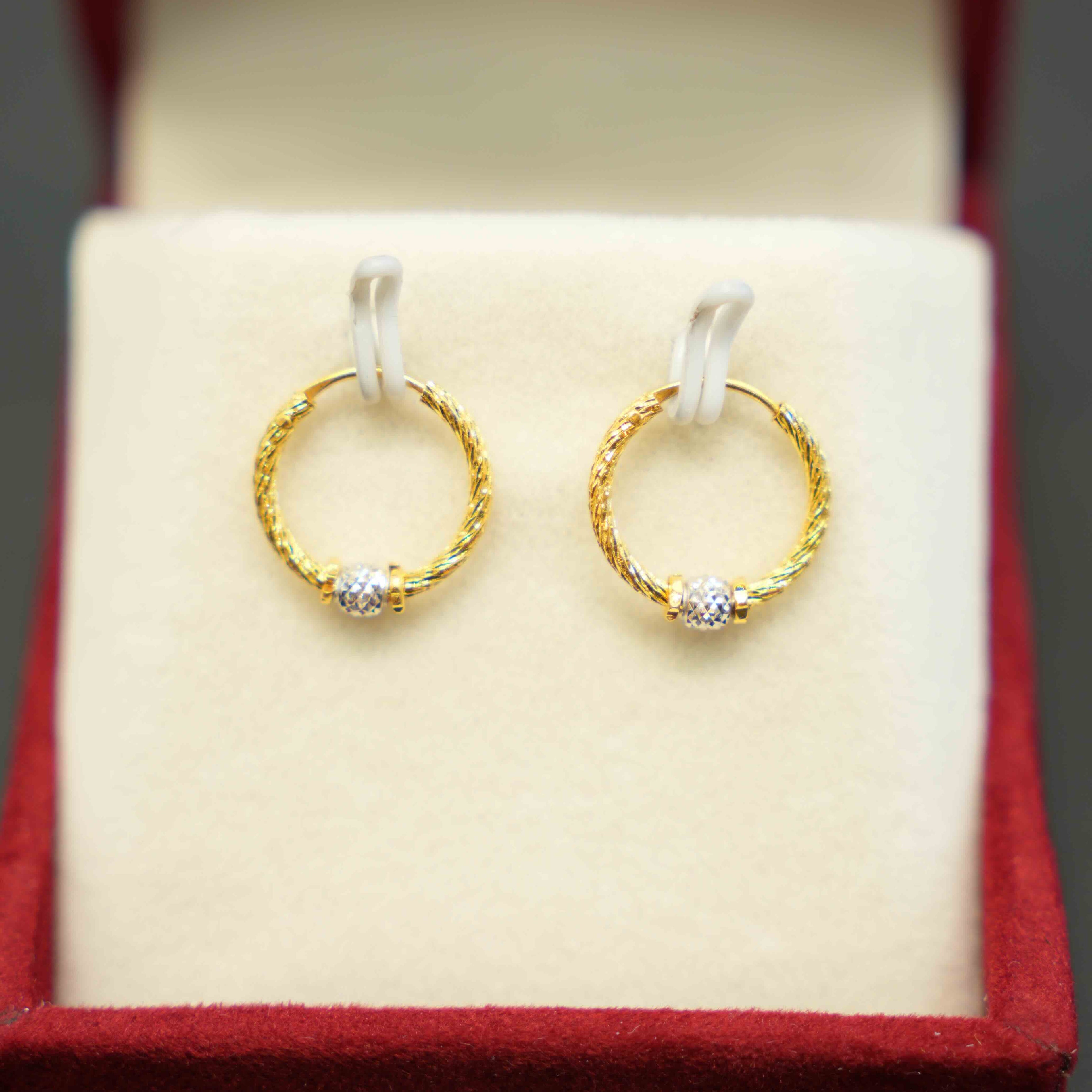 22K Gold Ladies Hoop Earrings