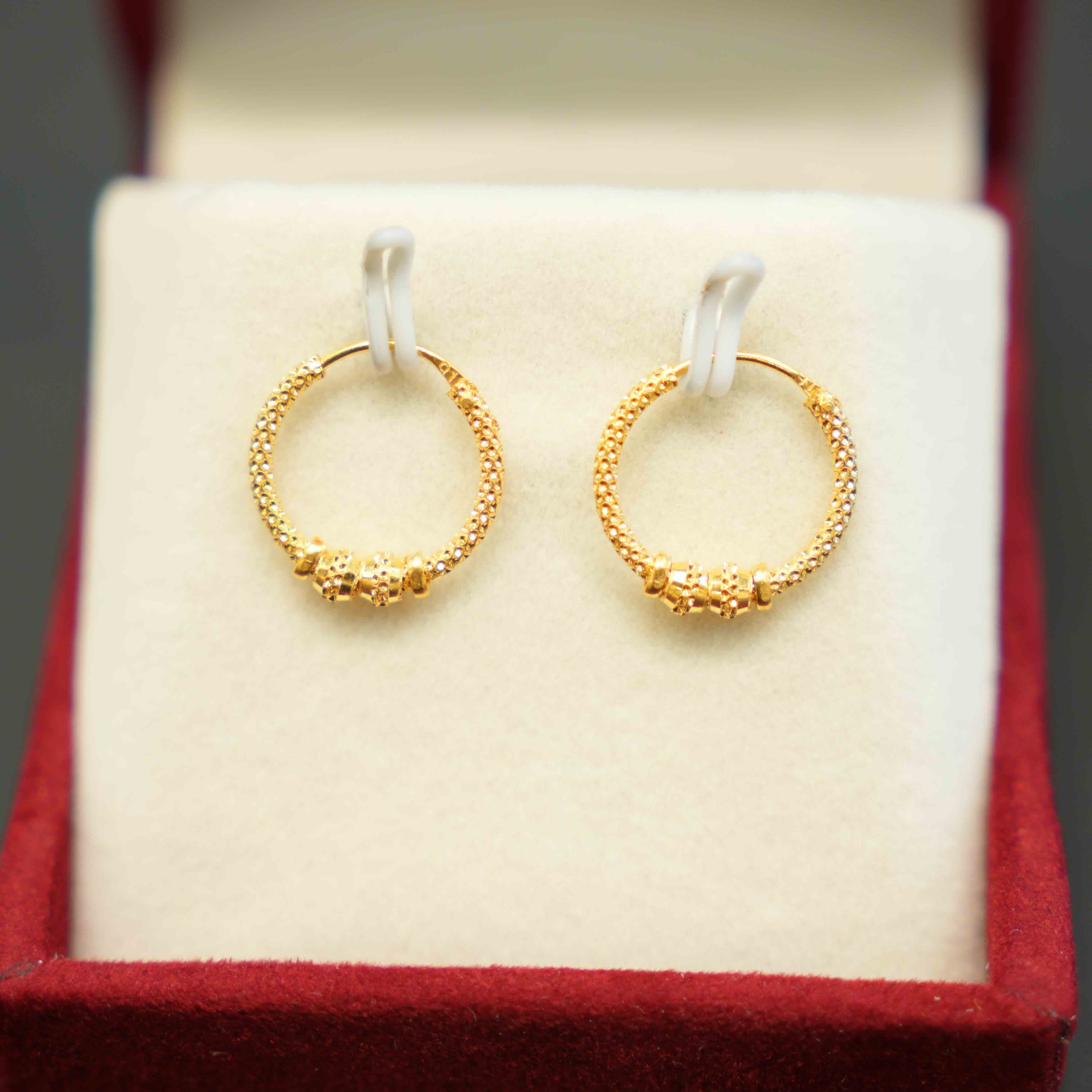 22K Gold Ladies Hoop Earrings