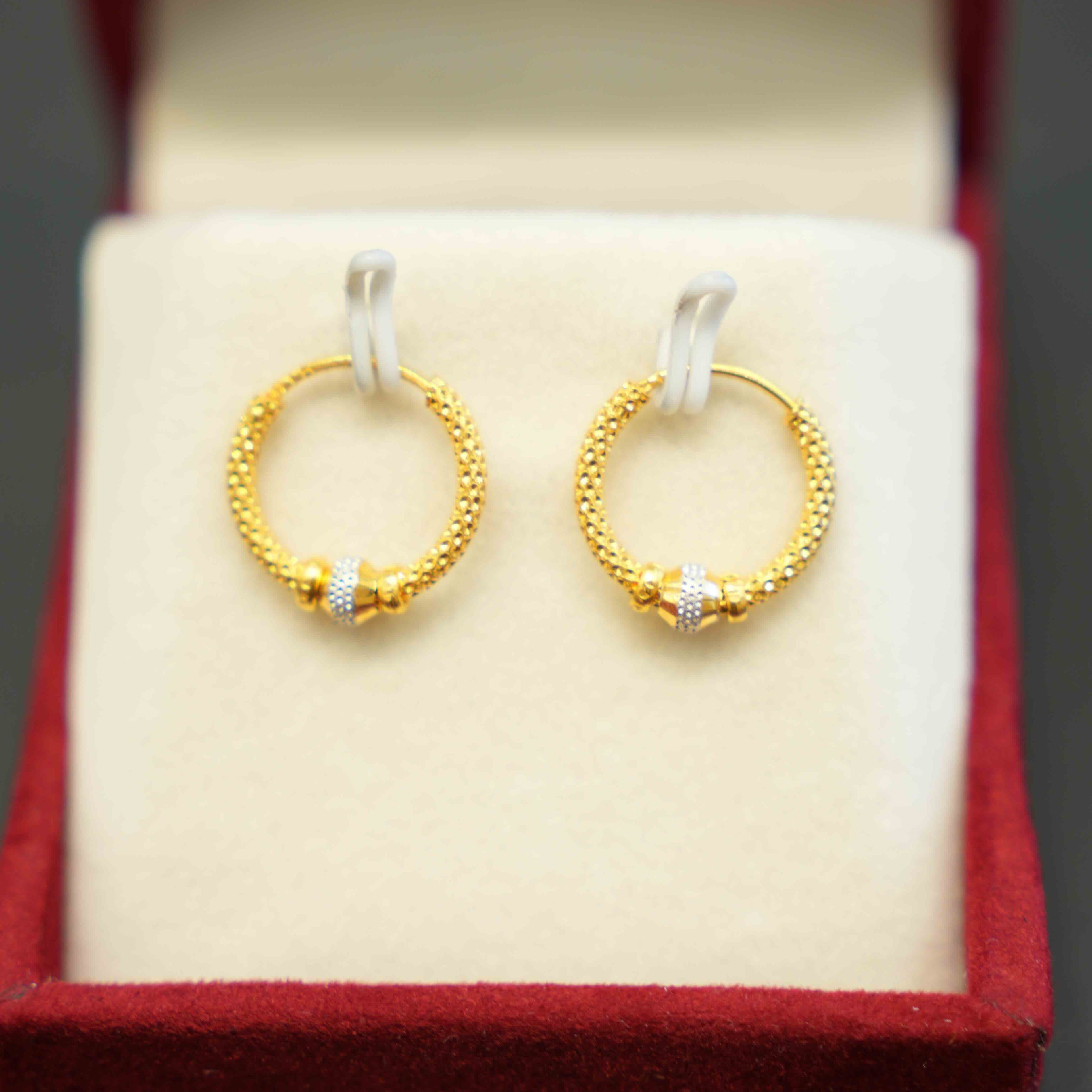 22K Gold Ladies Hoop Earrings