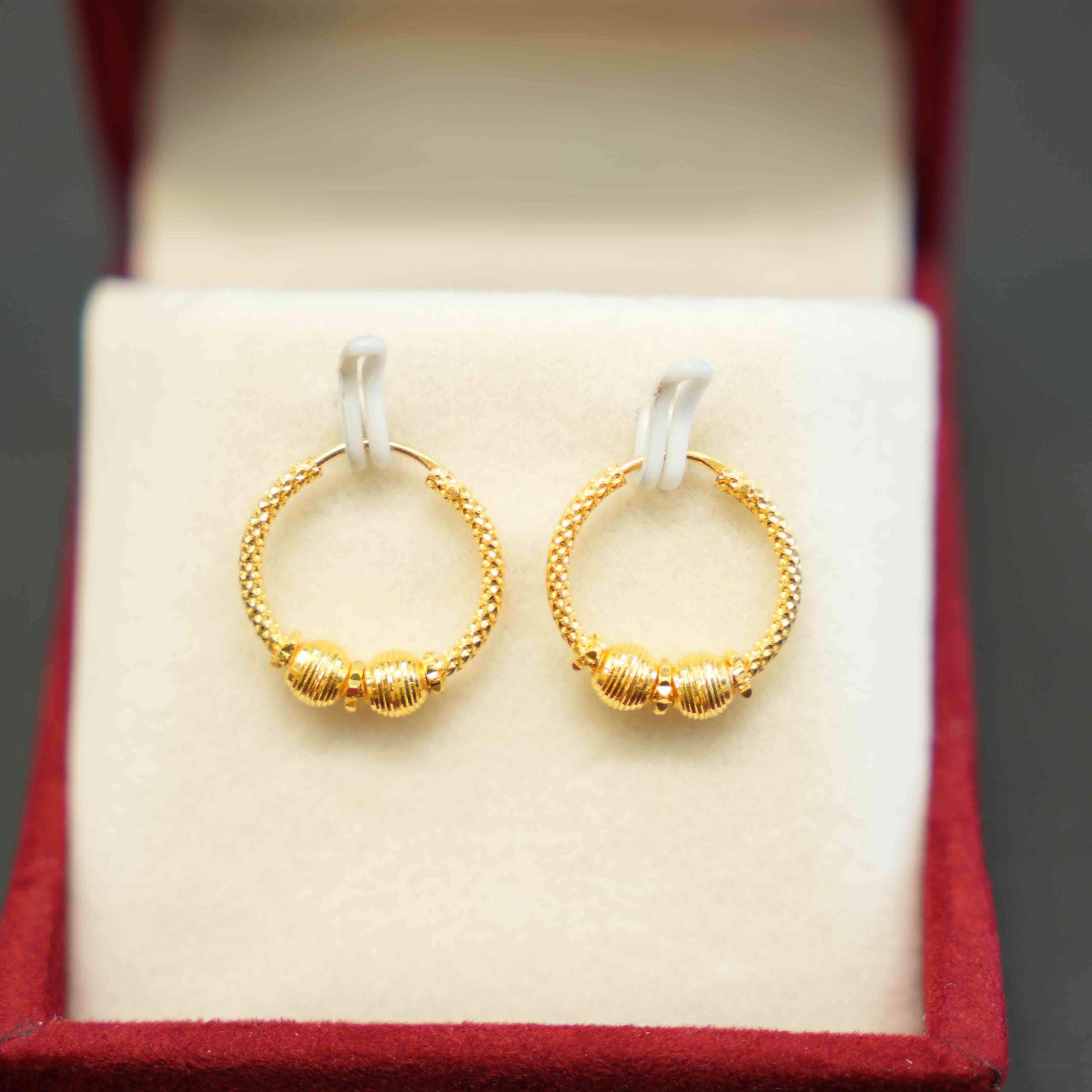 22K Gold Ladies Hoop Earrings