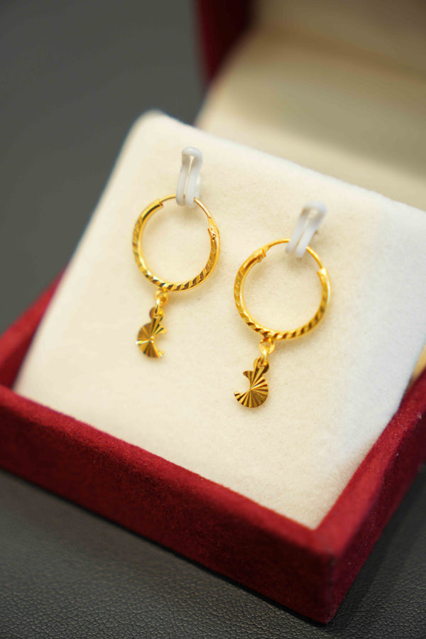 22K Gold Ladies Hanging Earrings