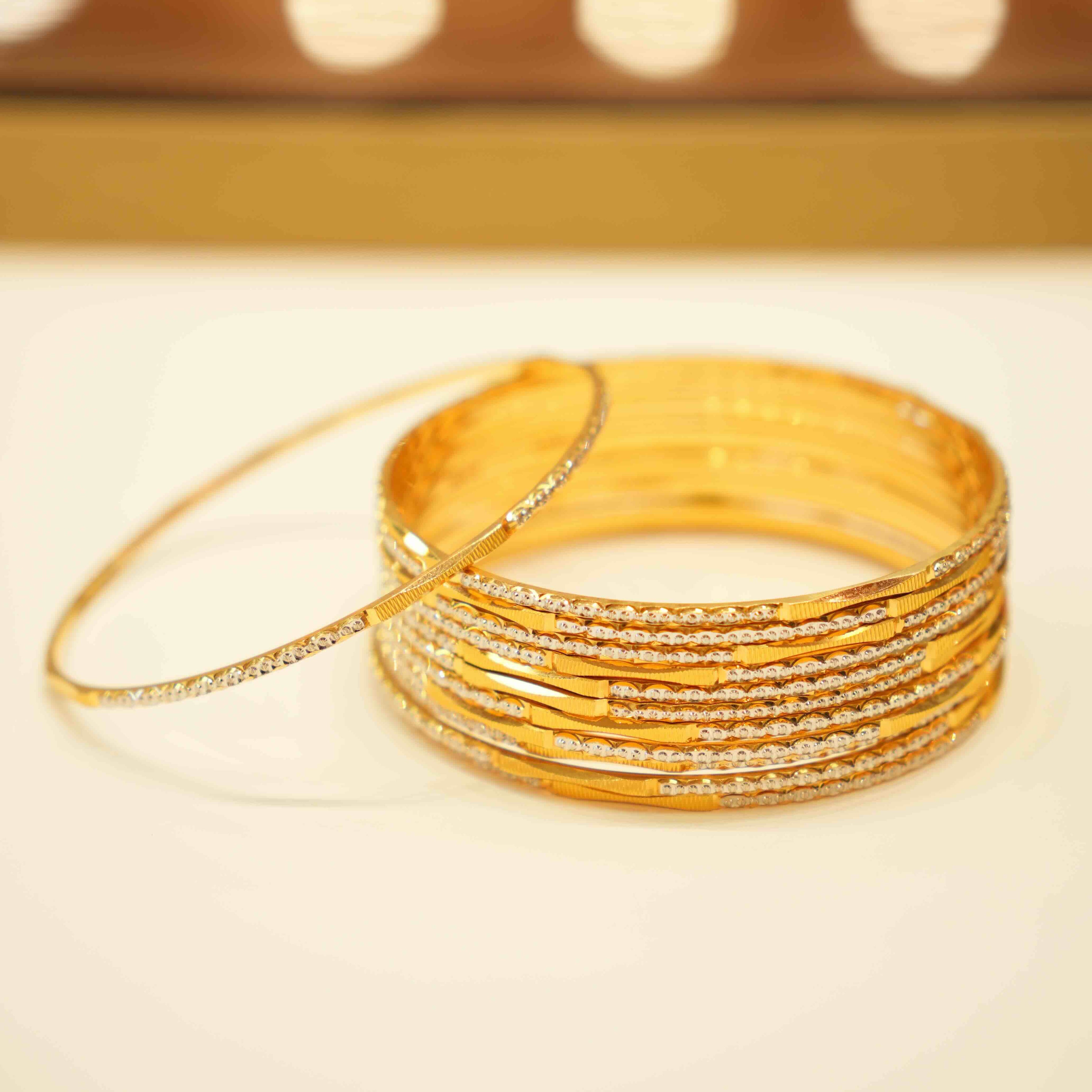 22k Gold Ladies Bangles Set