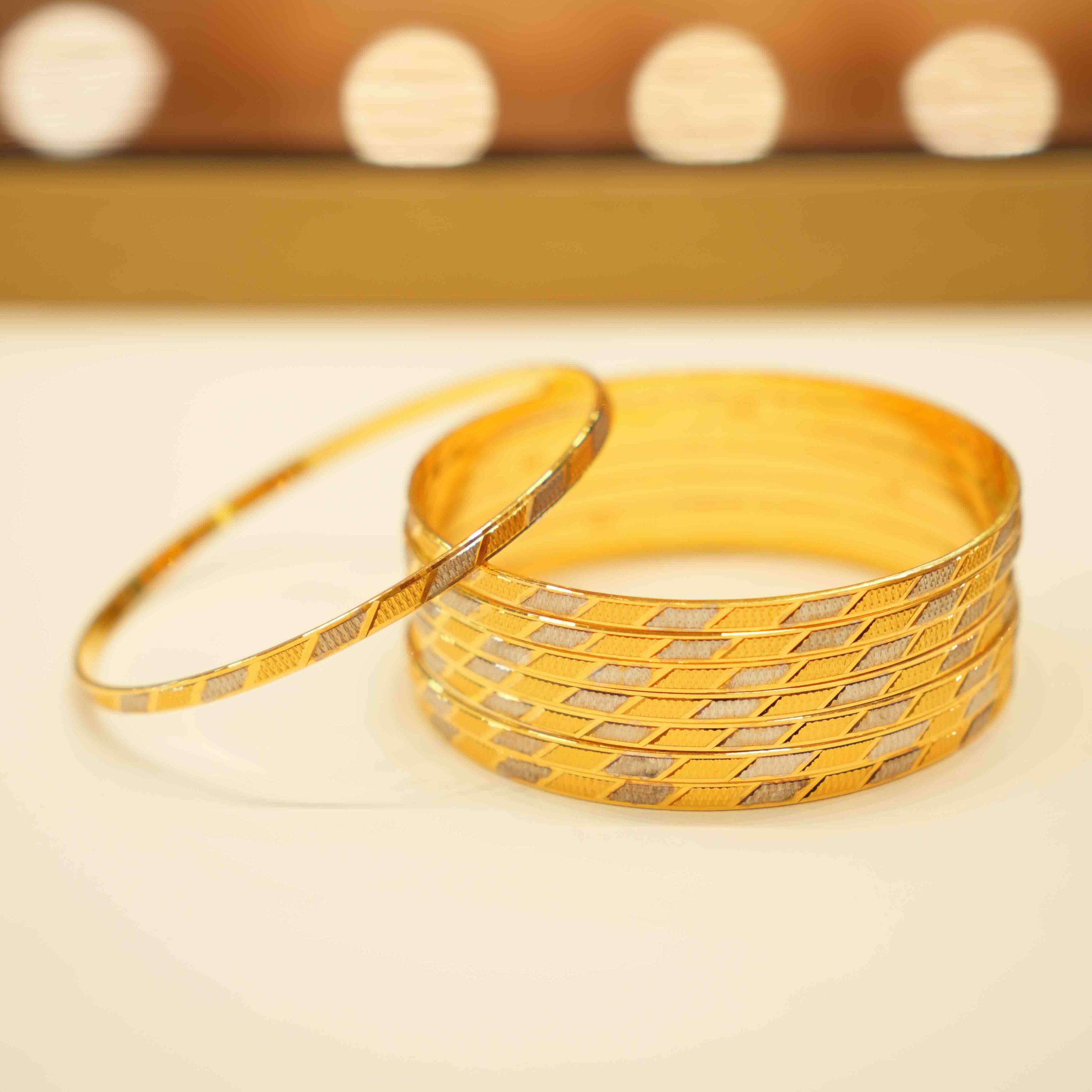 22k Gold Ladies Bangles