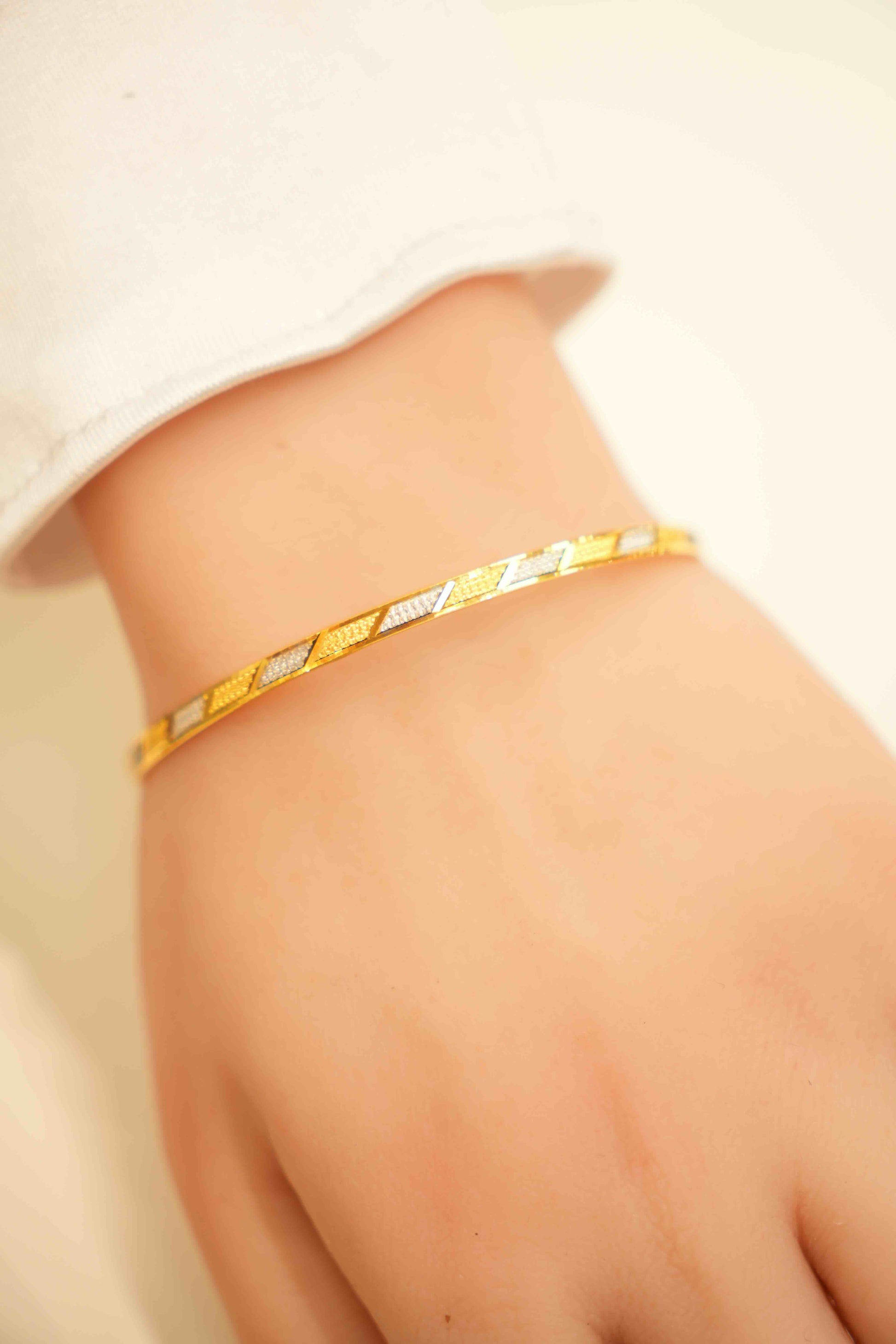 22k Gold Ladies Bangles