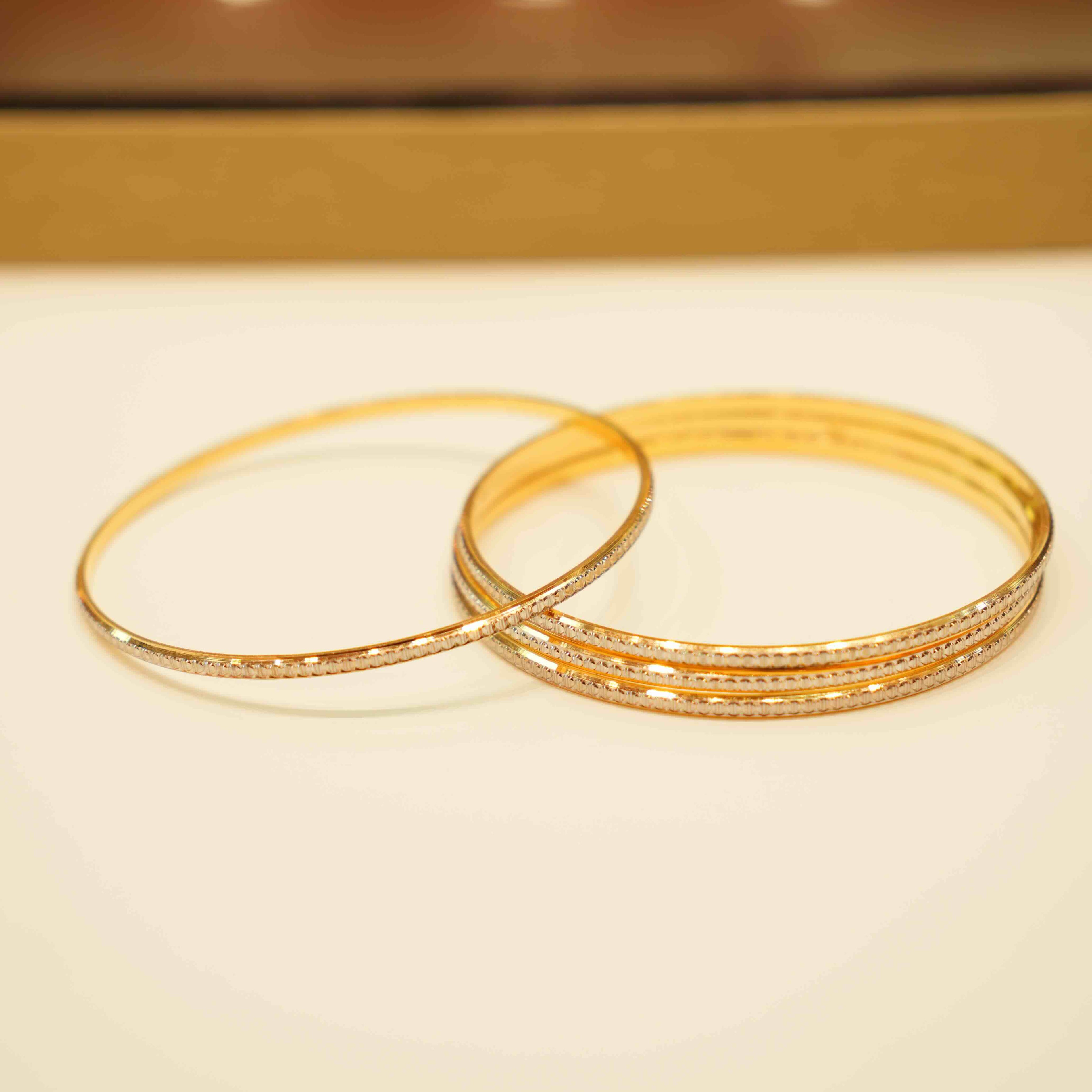 22k Gold Ladies Bangles