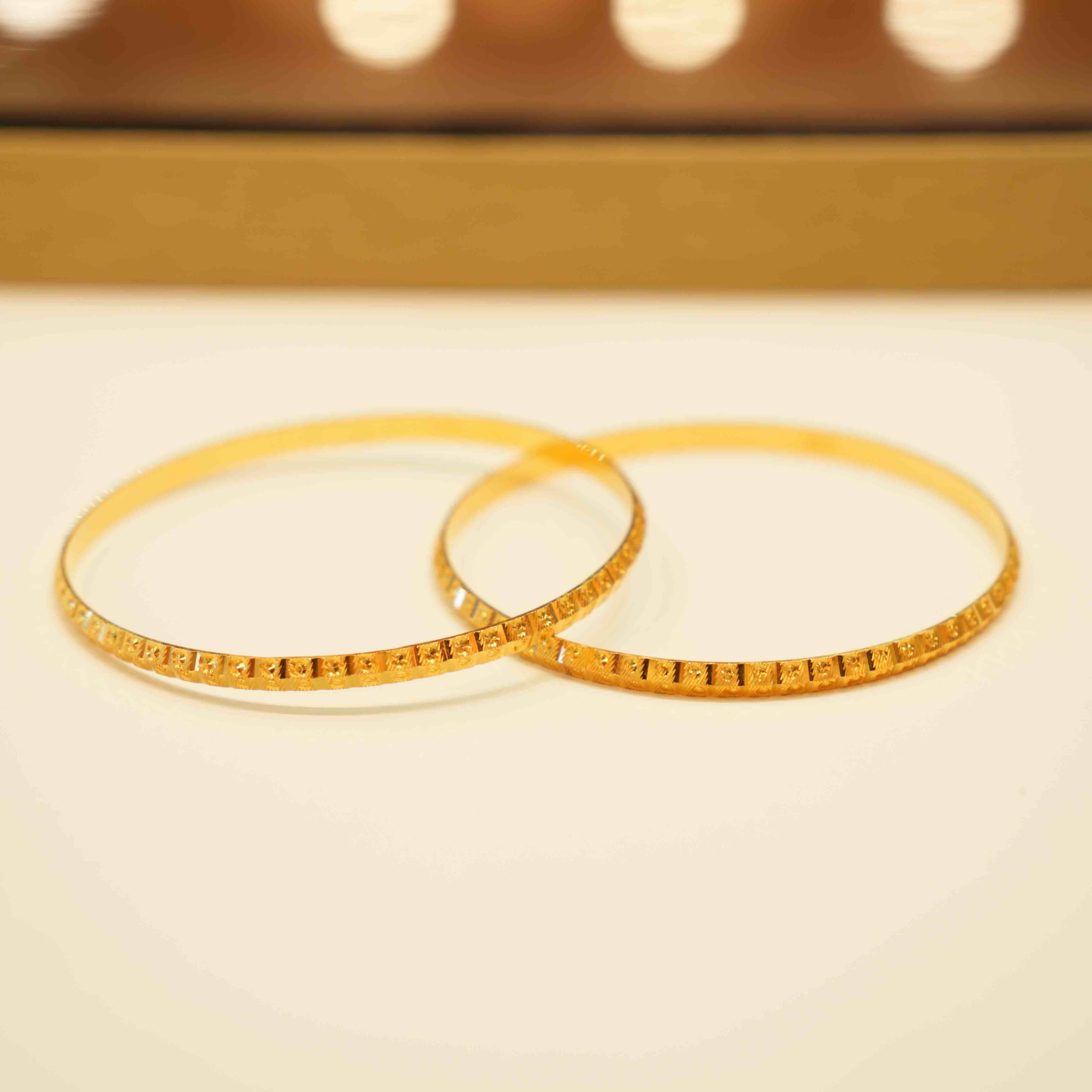 22k Gold Ladies Bangles
