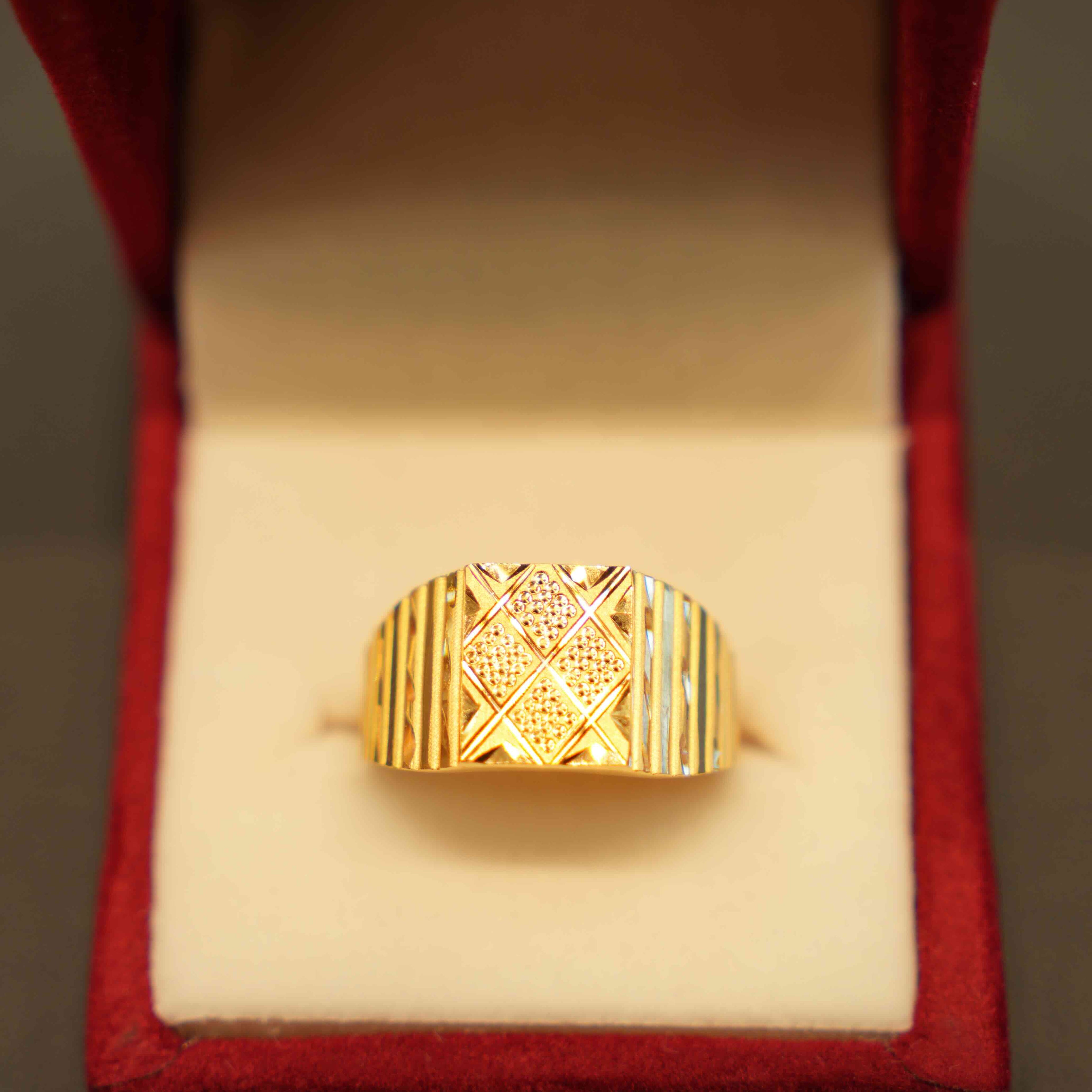 22K Gold Designer Men's Ring