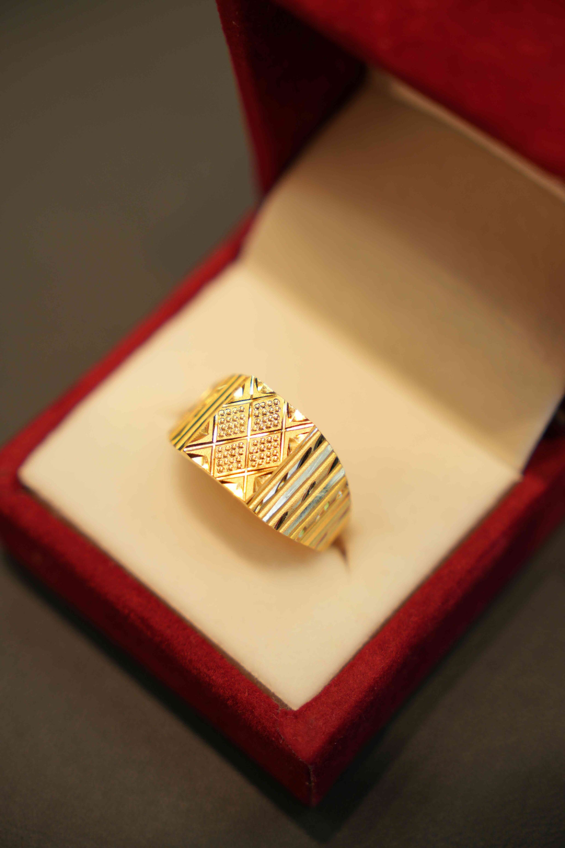 22K Gold Designer Men's Ring
