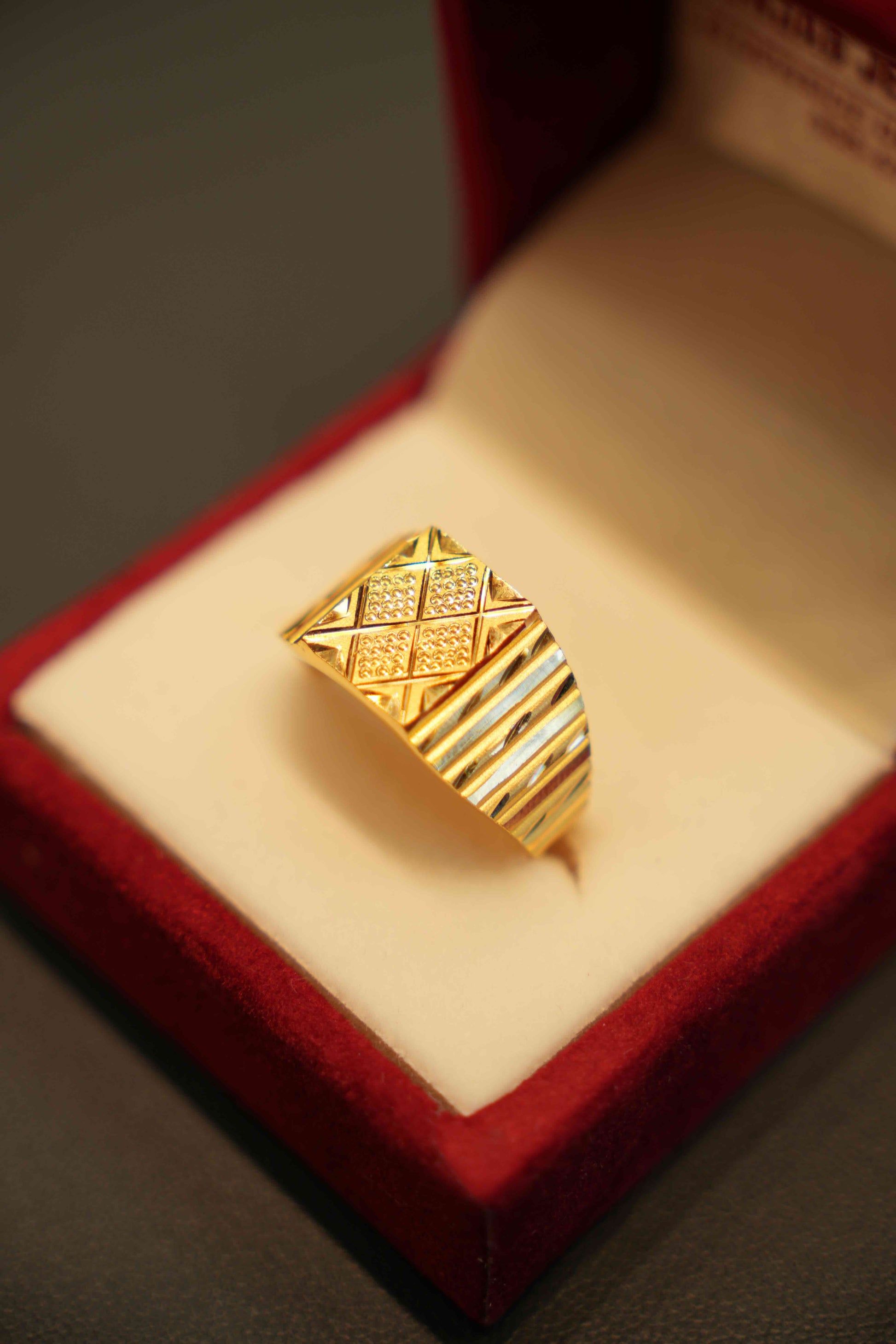 22K Gold Designer Men's Ring