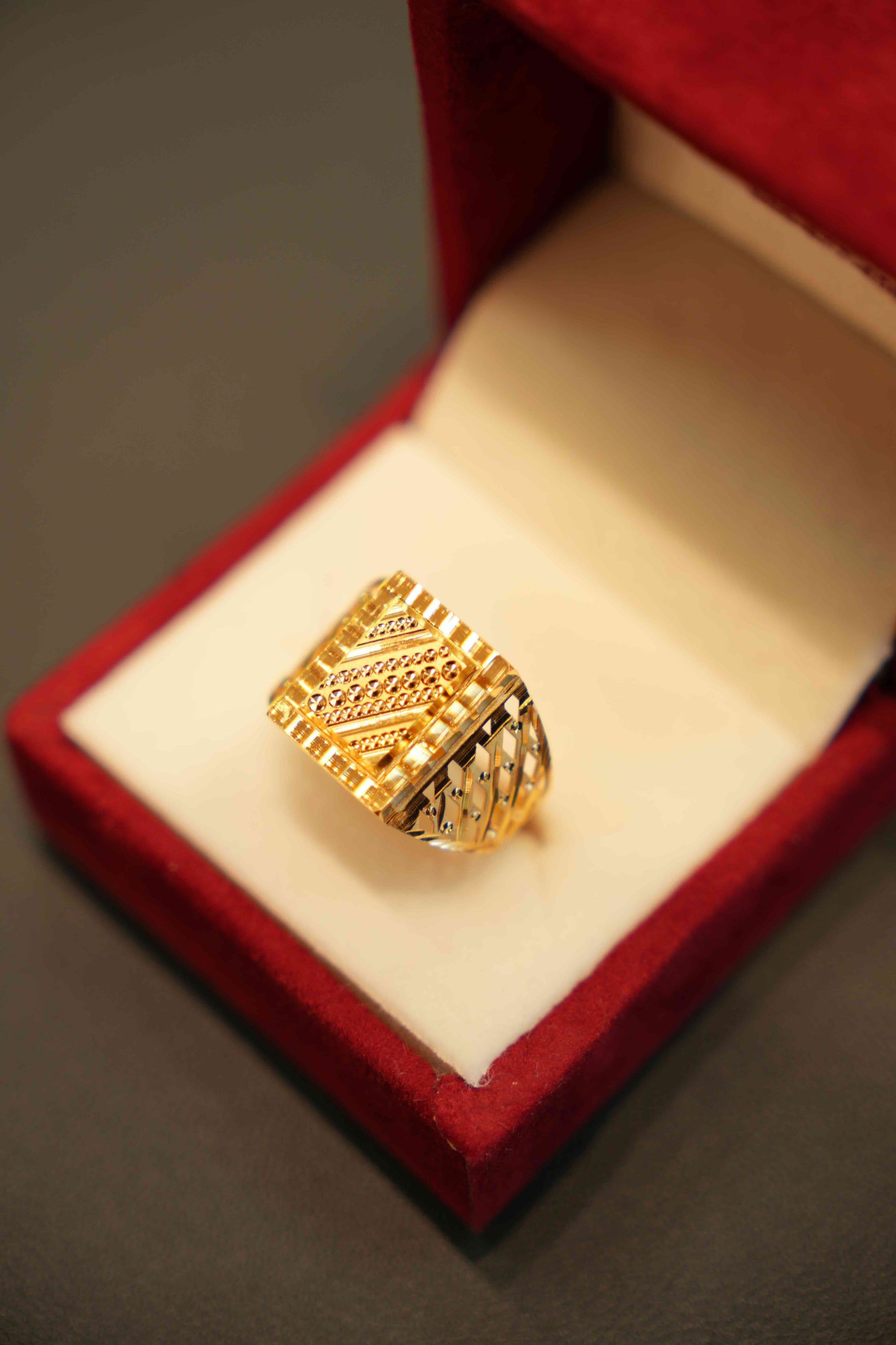 22K Gold Designer Men's Ring