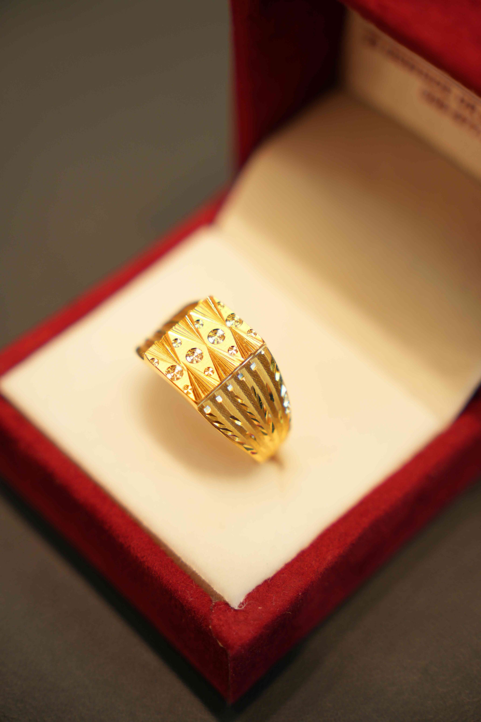 22K Gold Designer Men's Ring