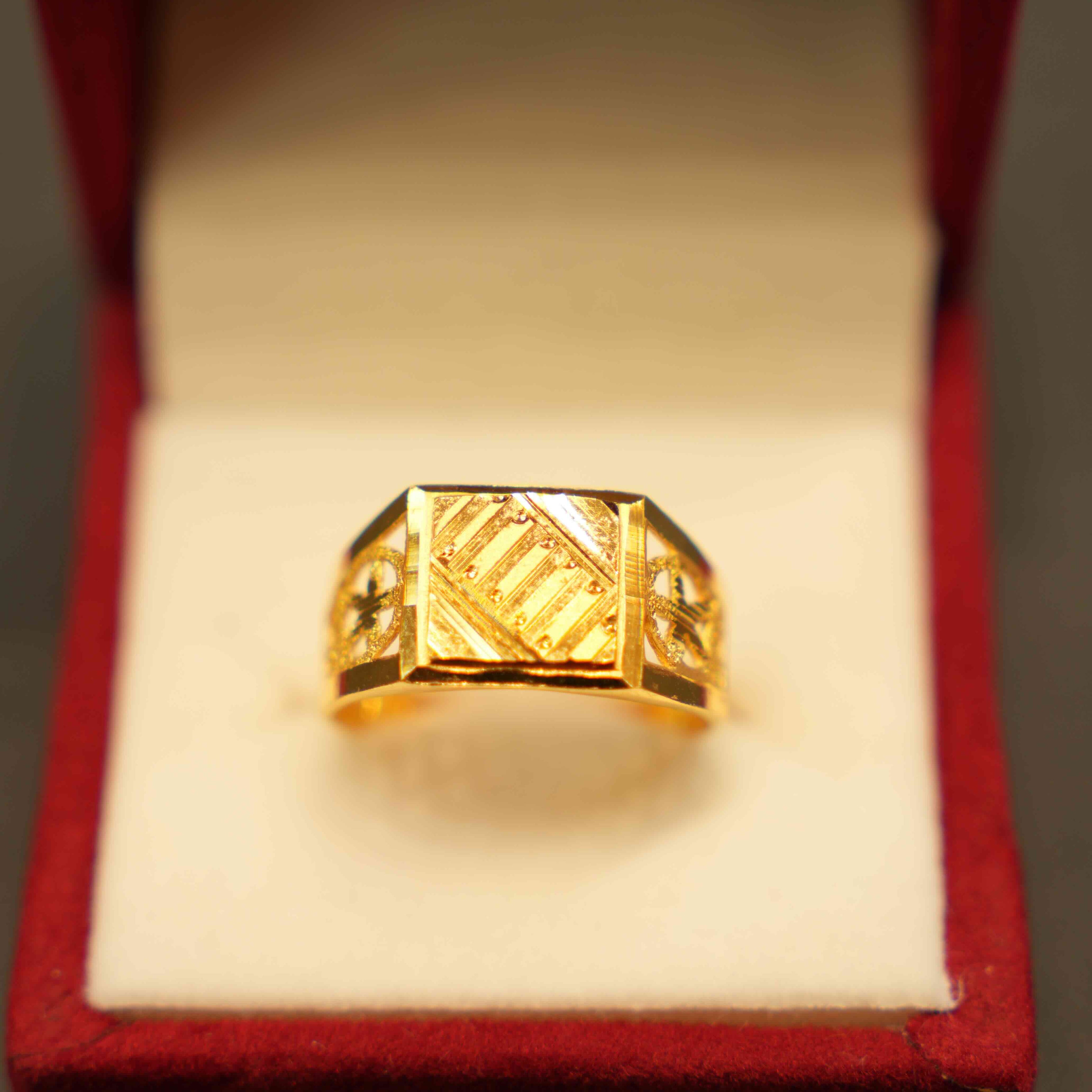 22K Gold Designer Men's Ring