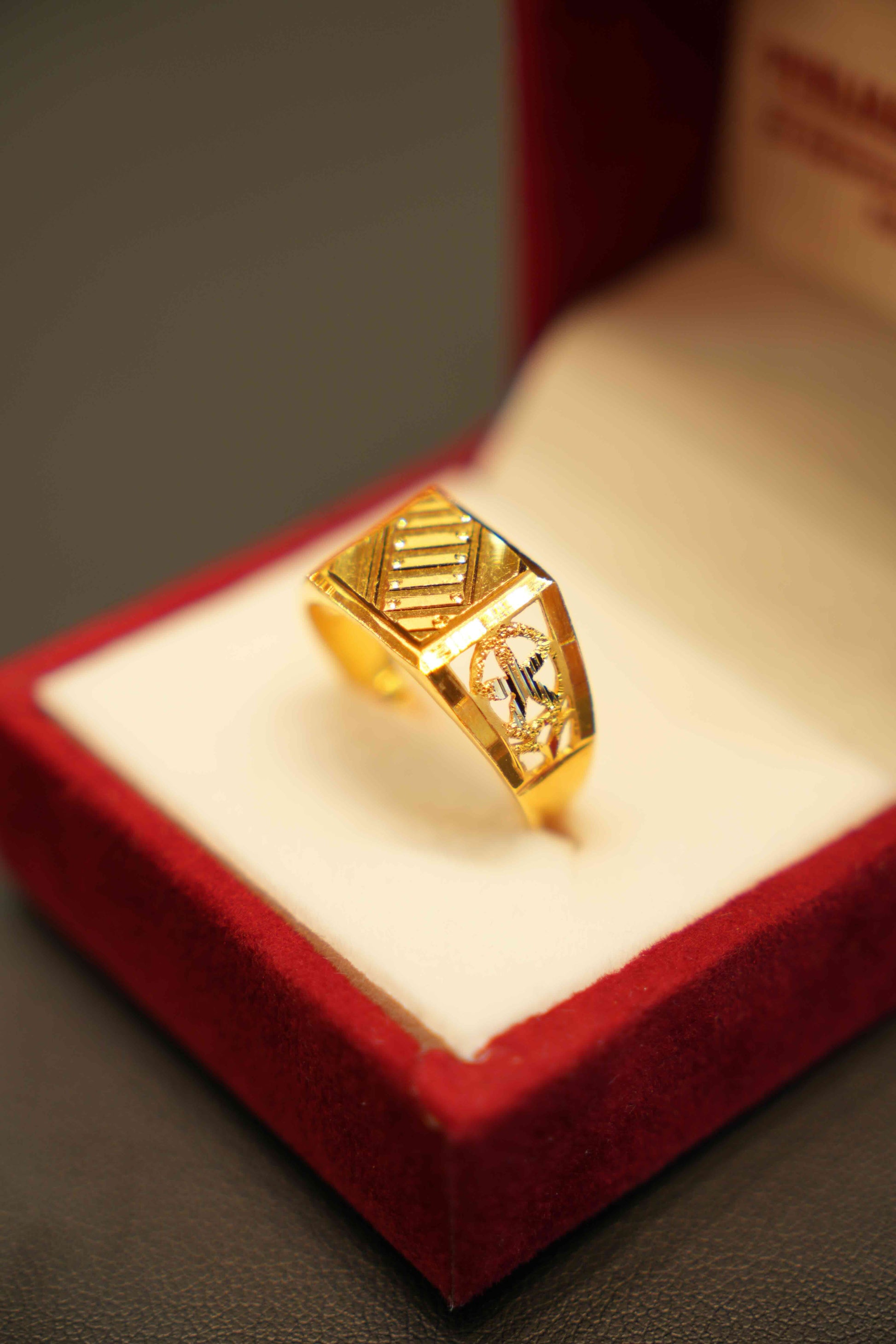 22K Gold Designer Men's Ring
