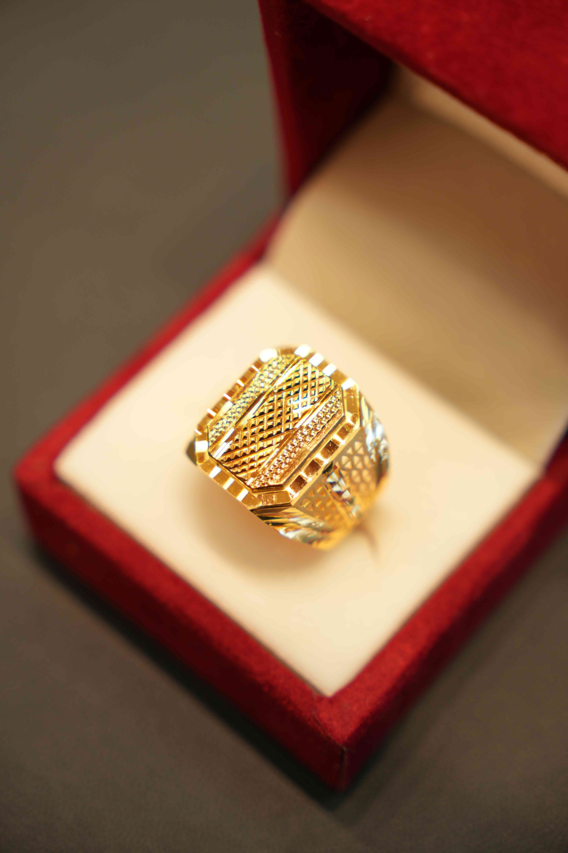 22K Gold Designer Men's Ring