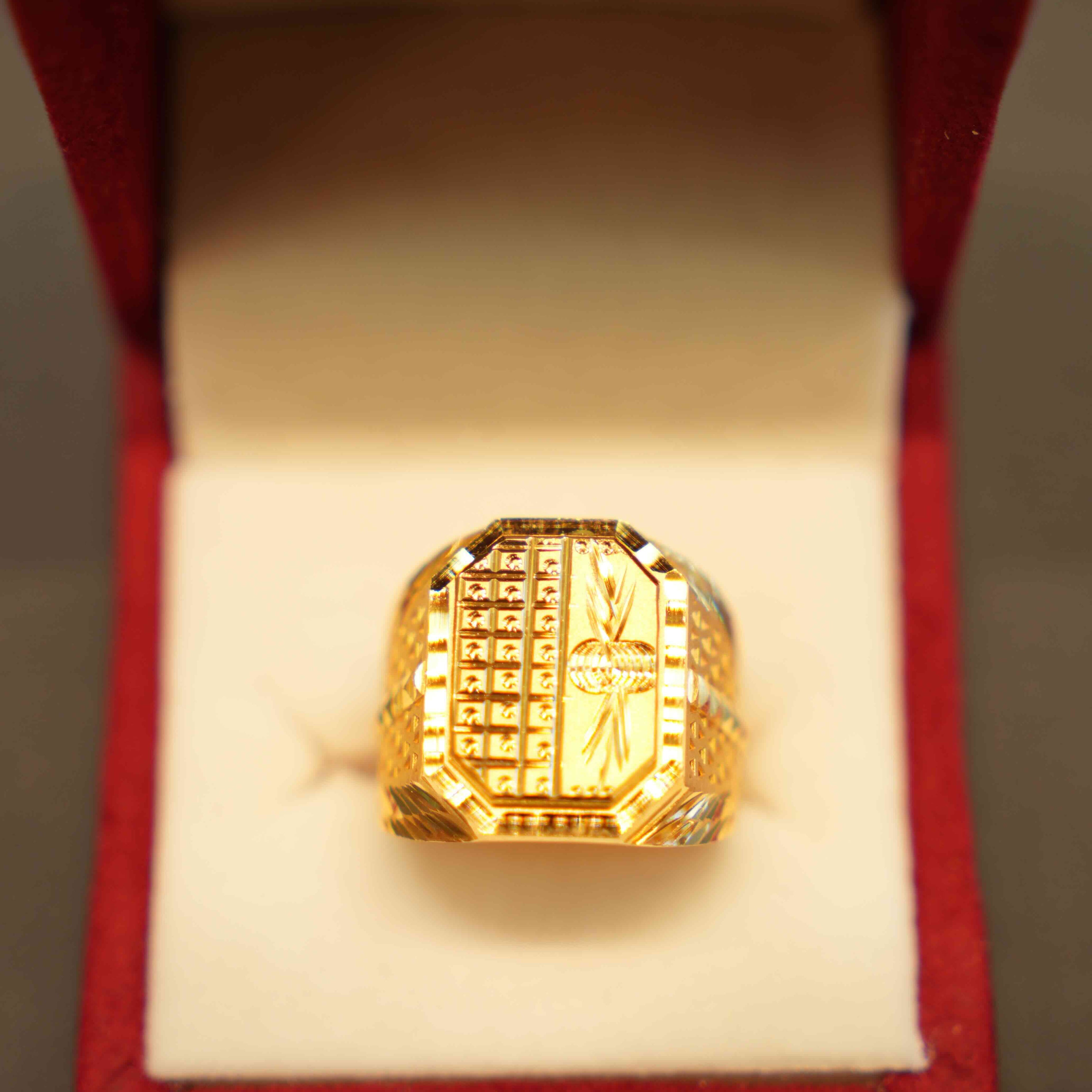 22K Gold Designer Men's Ring