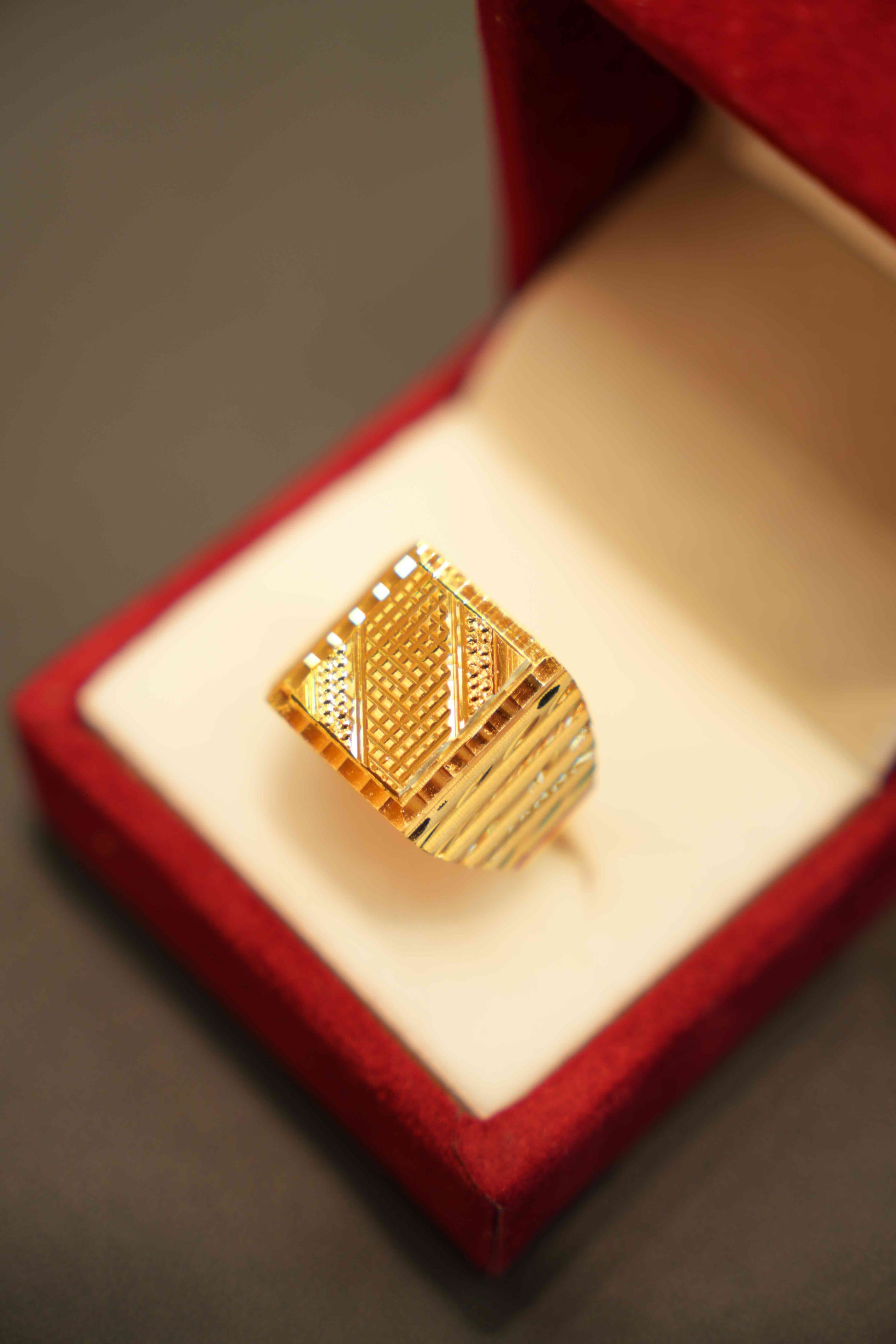 22K Gold Designer Men's Ring