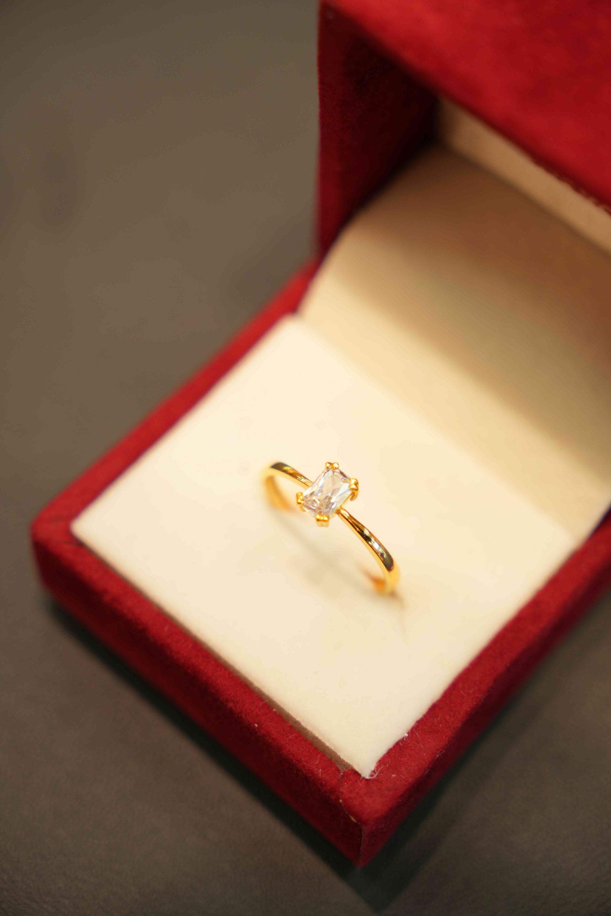 22K Gold Designer Ladies Ring