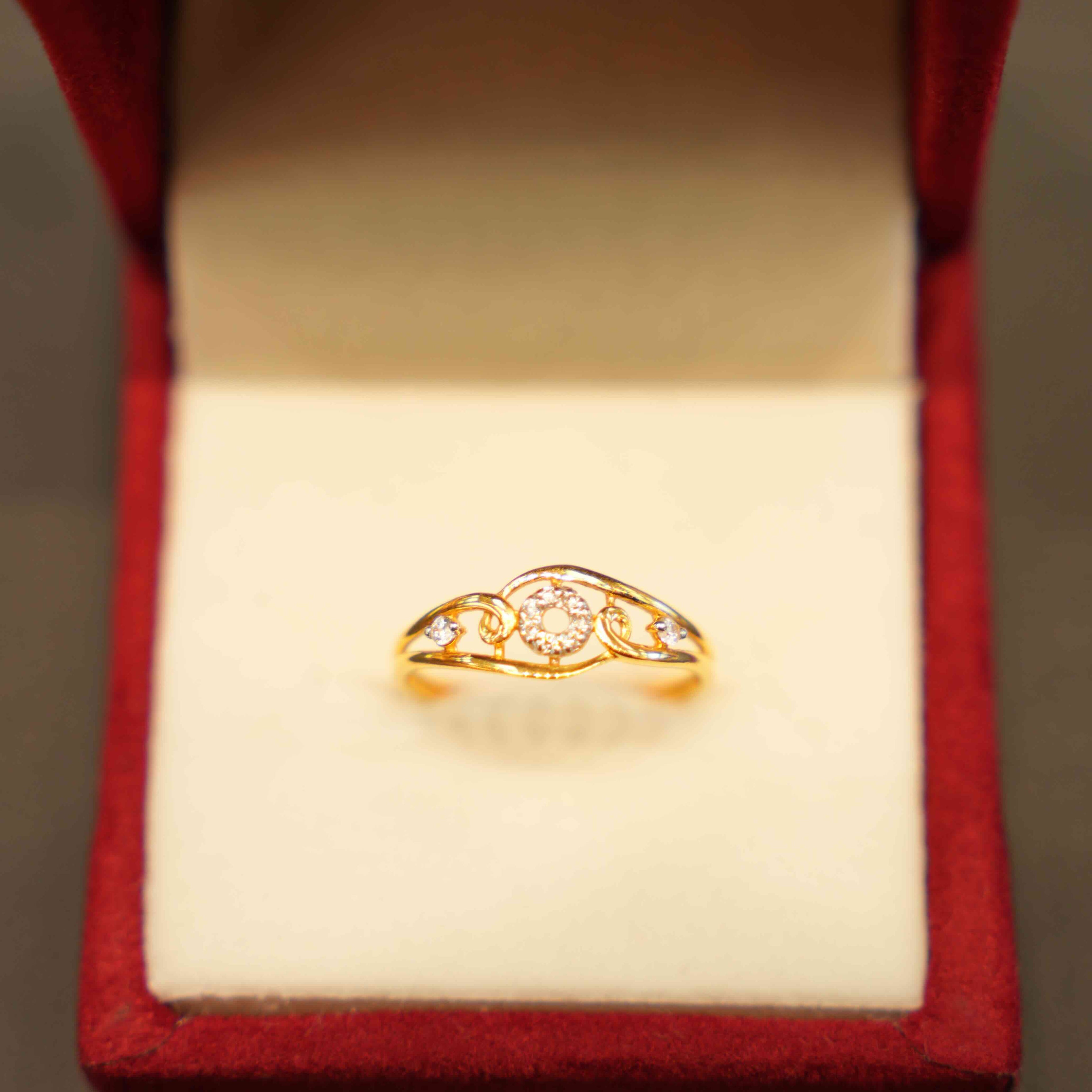 22K Gold Designer Ladies Ring