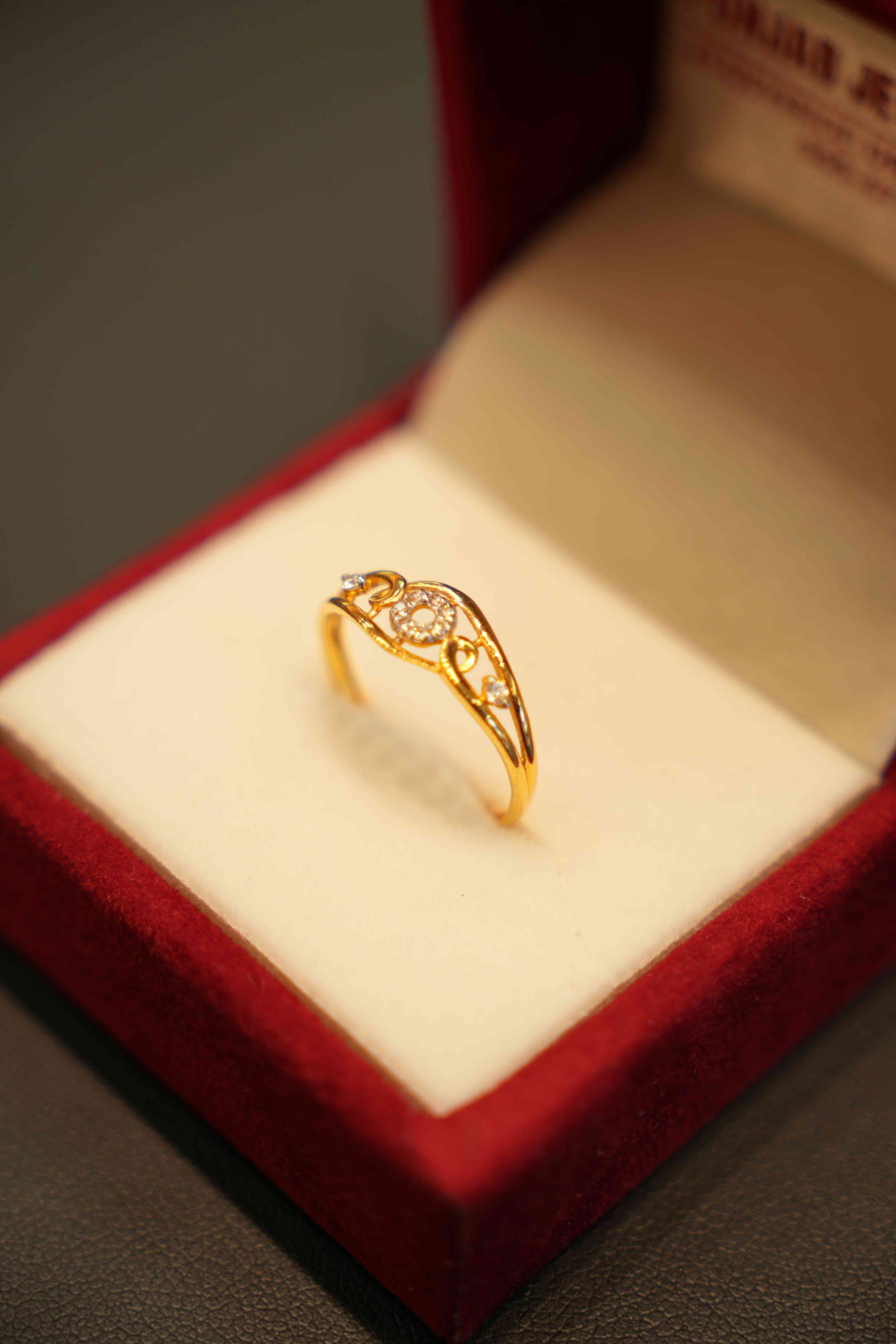 22K Gold Designer Ladies Ring