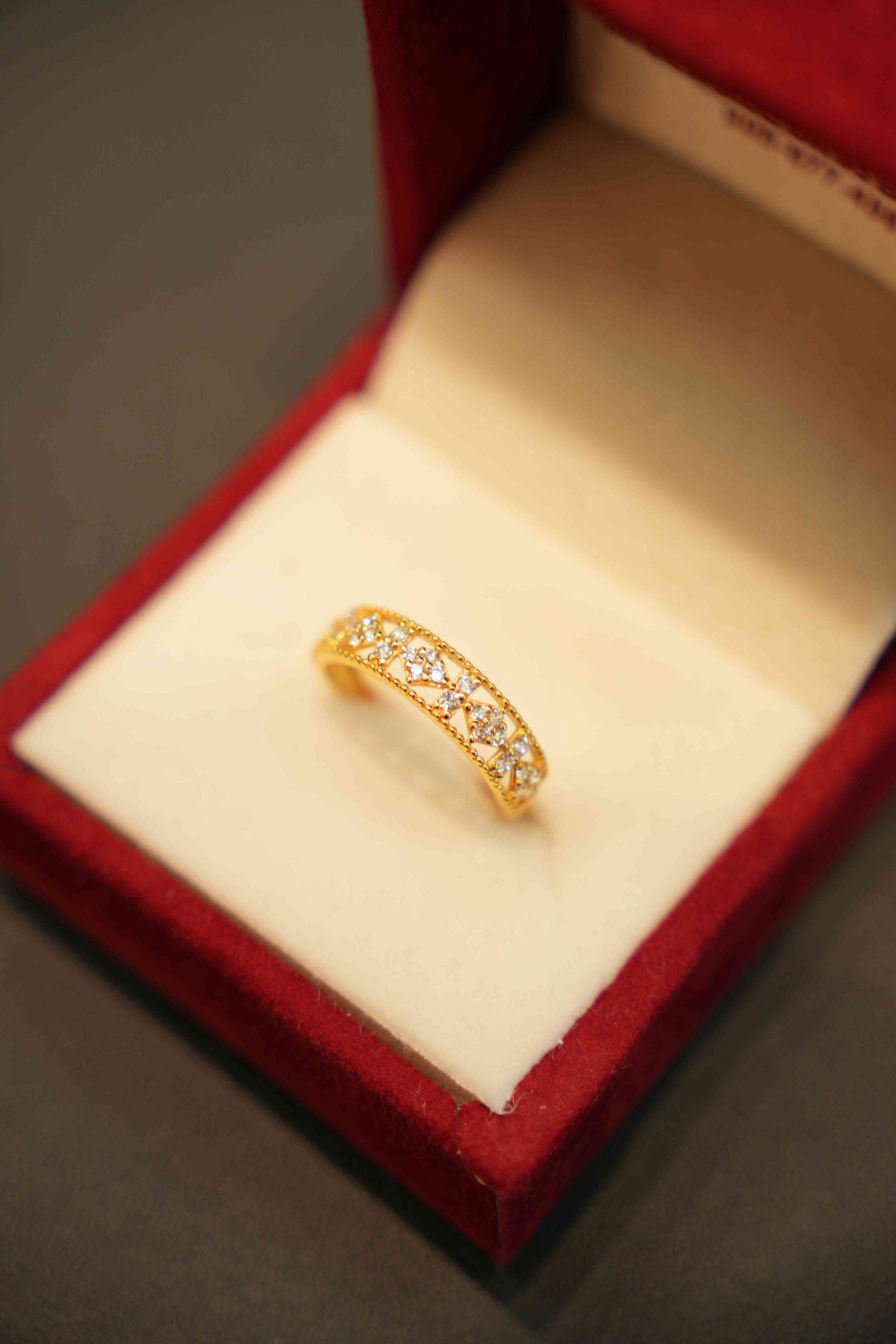 22K Gold Designer Ladies Ring