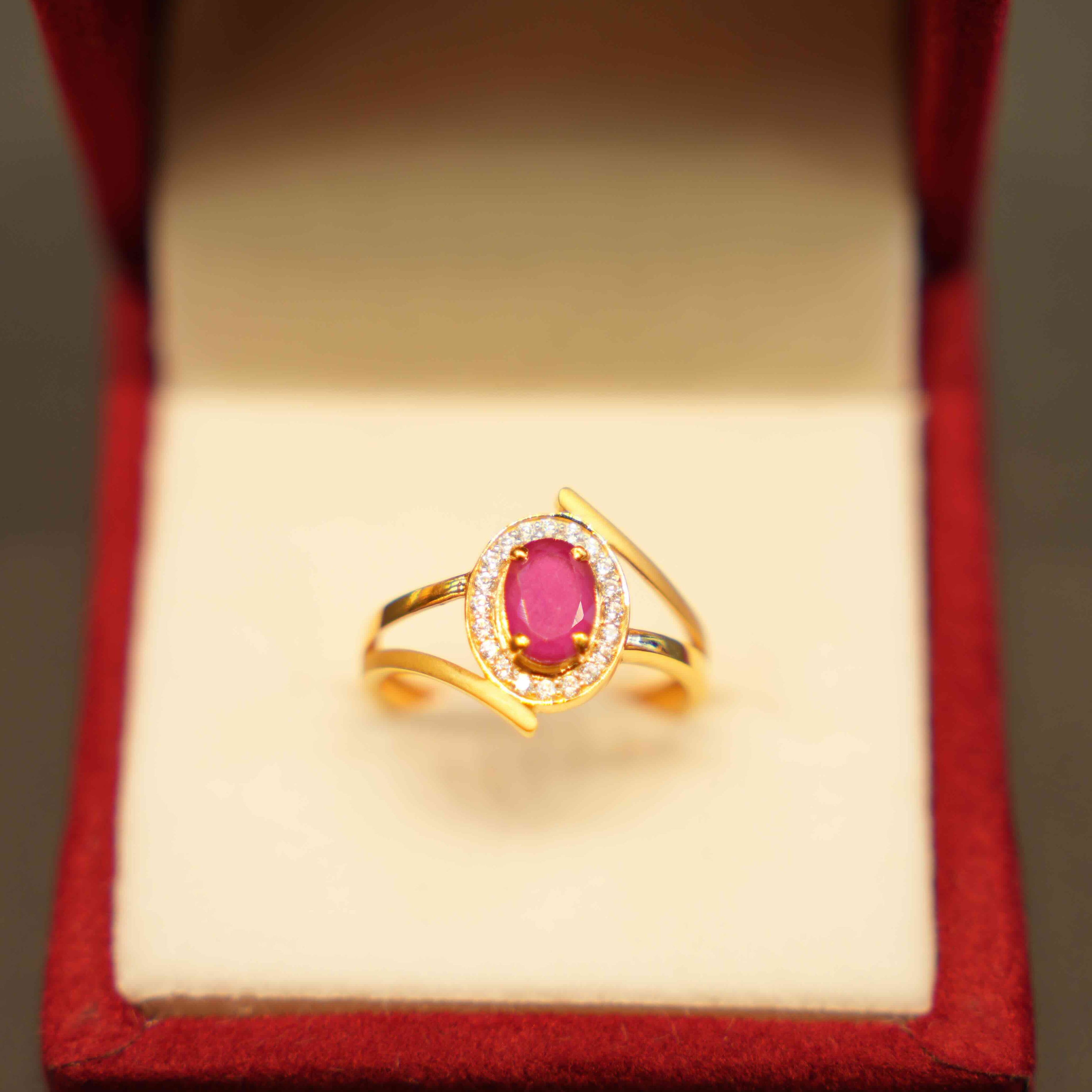 22K Gold Designer Ladies Ring