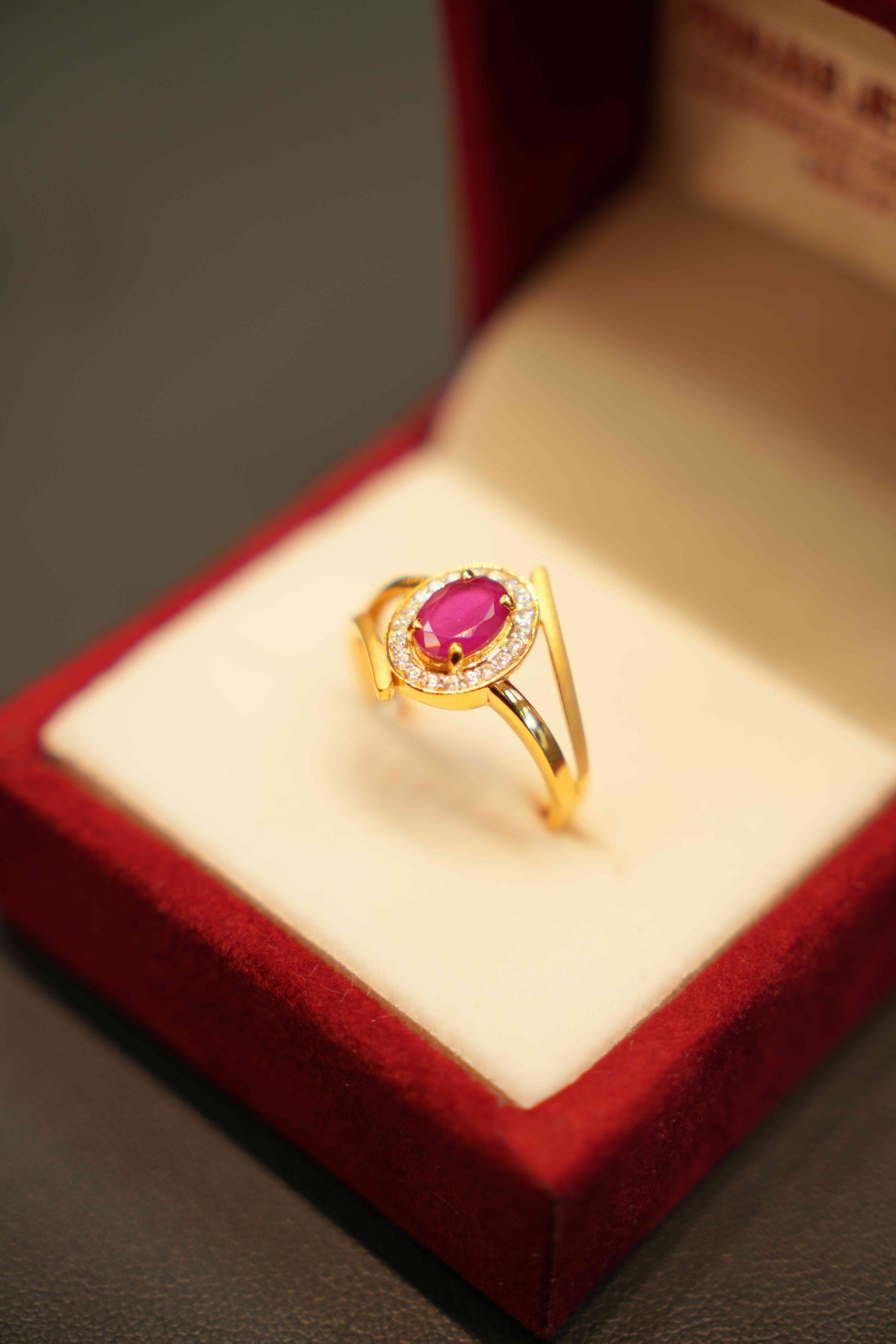 22K Gold Designer Ladies Ring