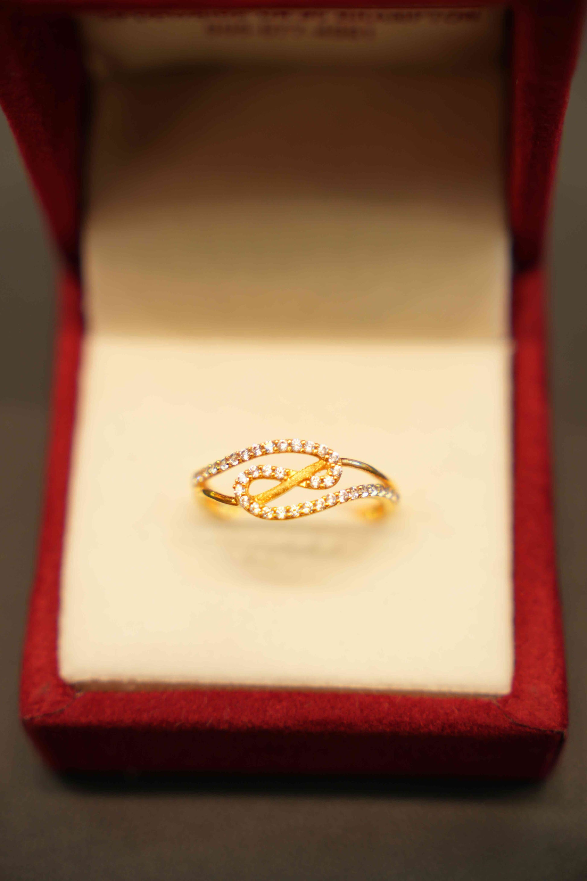 22K Gold Designer Ladies Ring