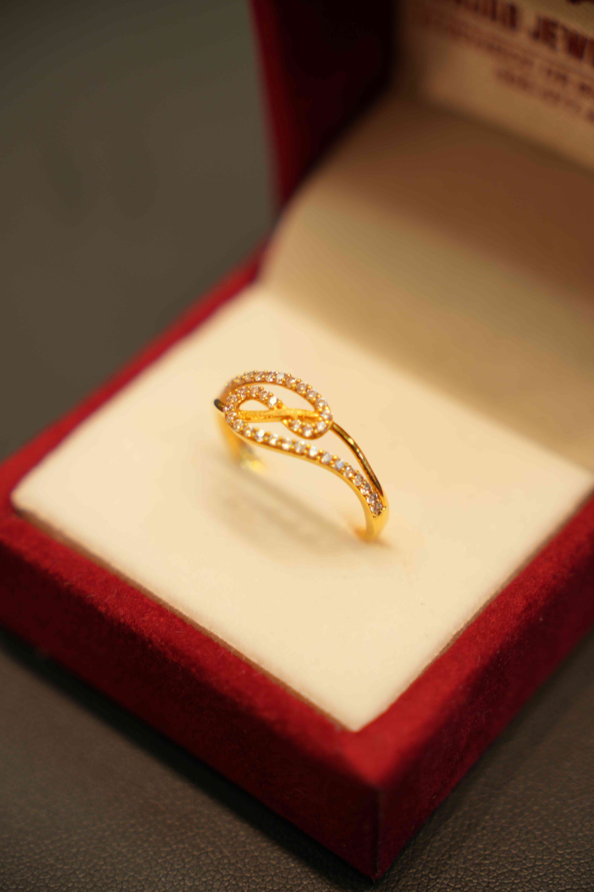 22K Gold Designer Ladies Ring