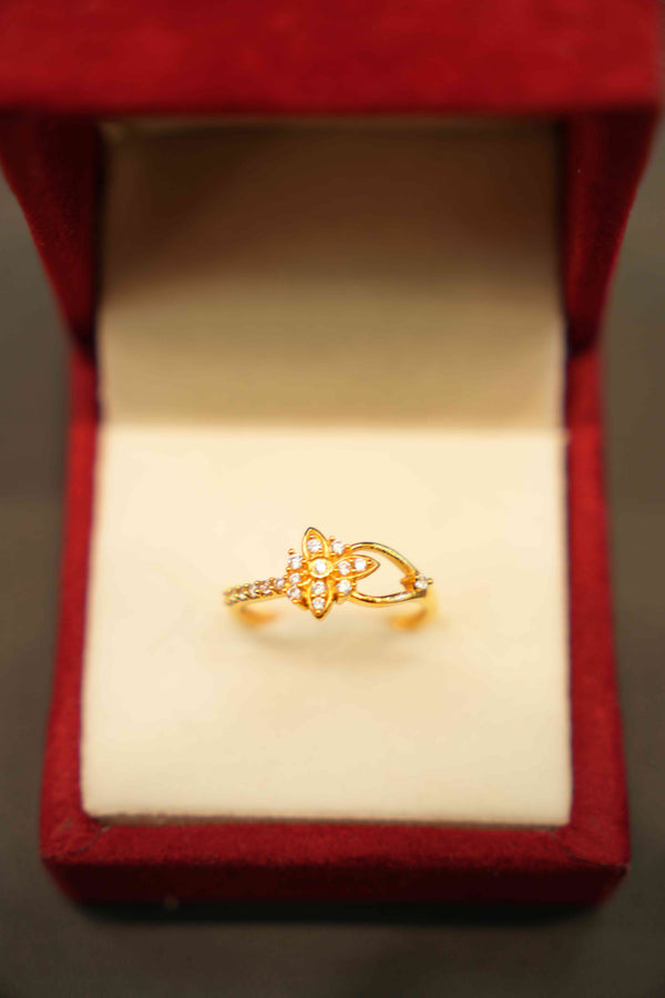 22K Gold Designer Ladies Ring