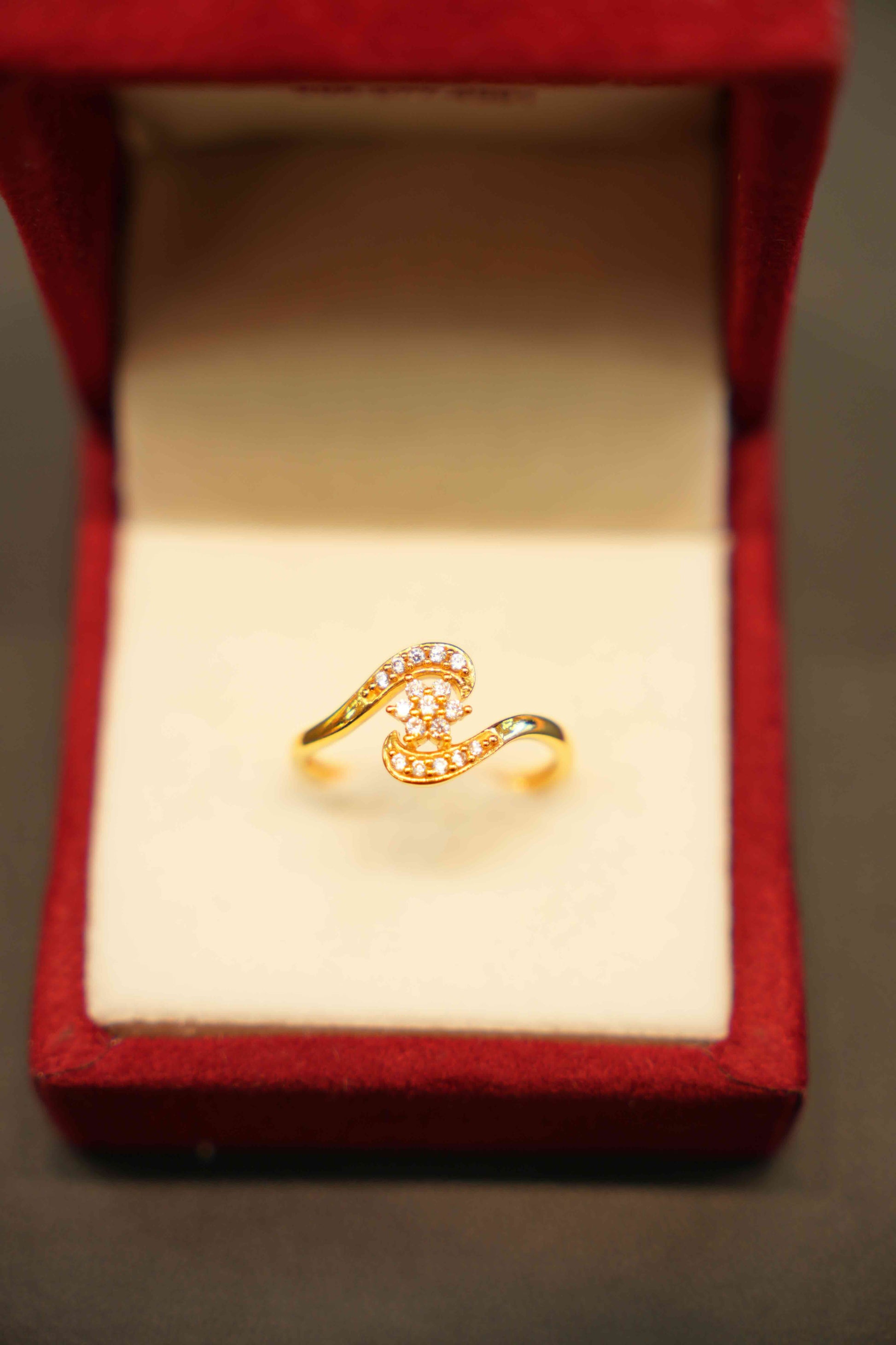 22K Gold Designer Ladies Ring