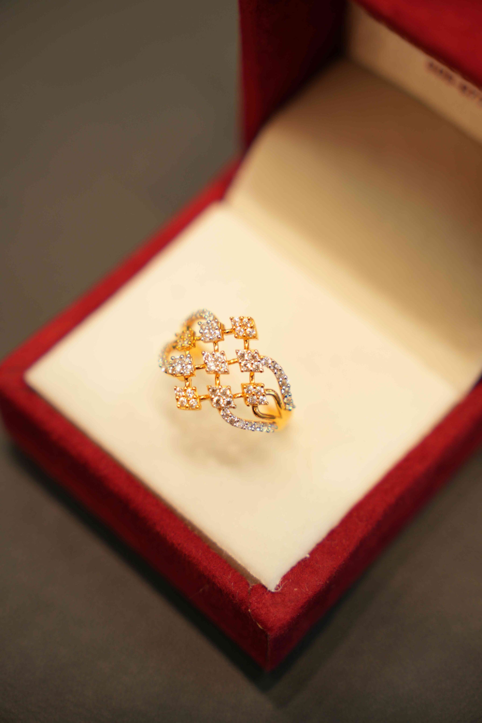 22K Gold Designer Ladies Ring