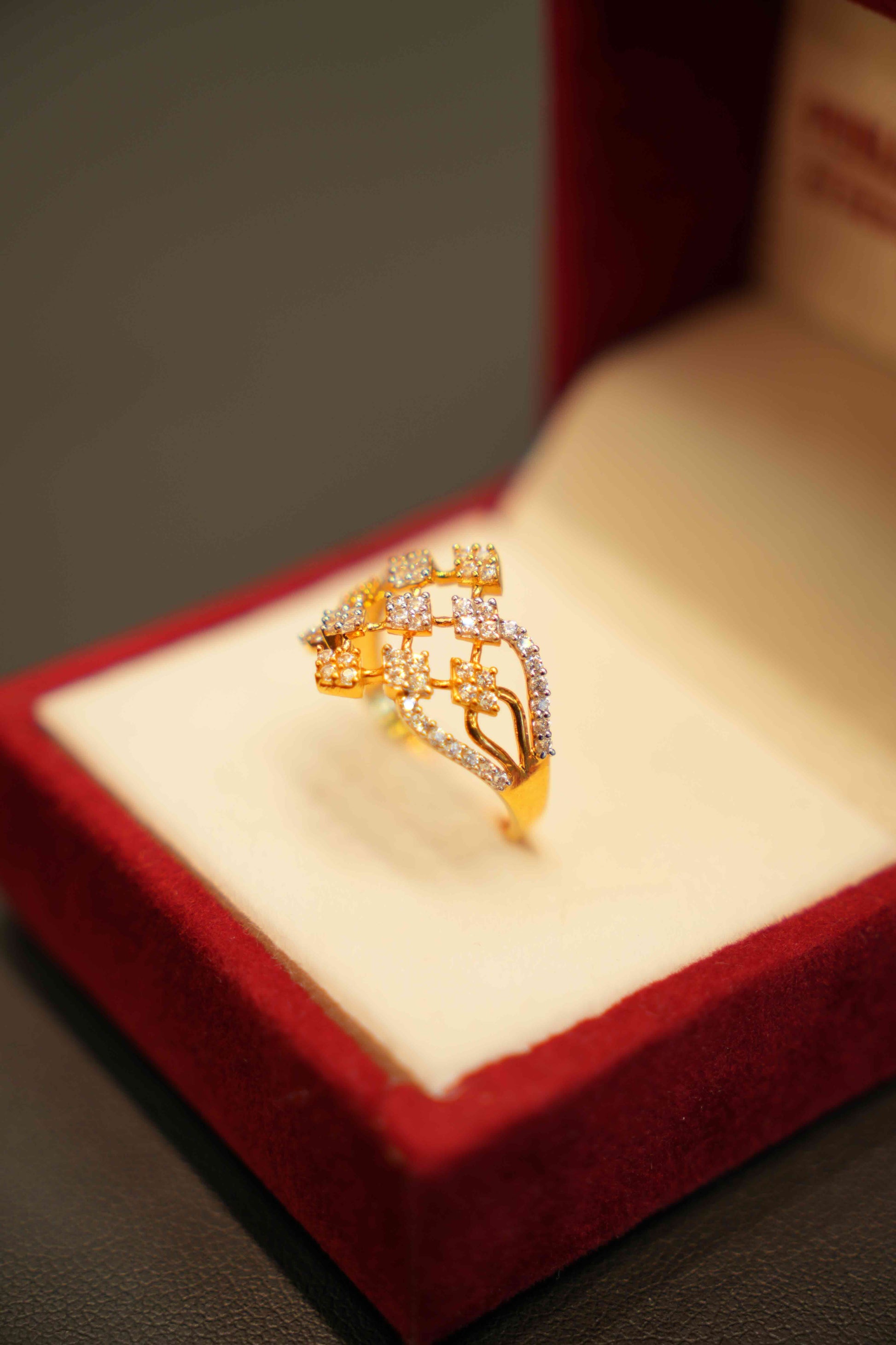 22K Gold Designer Ladies Ring