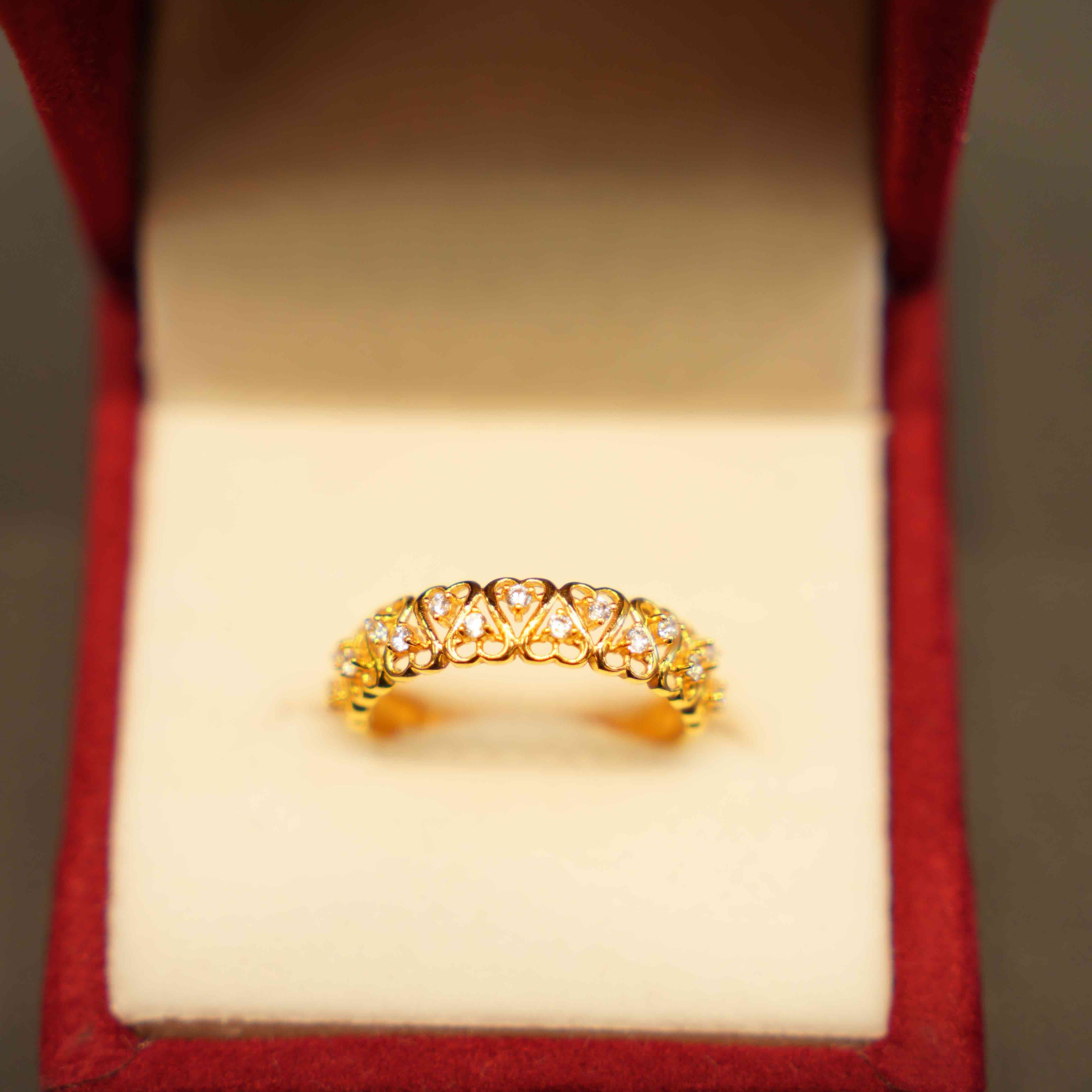 22K Gold Designer Ladies Ring