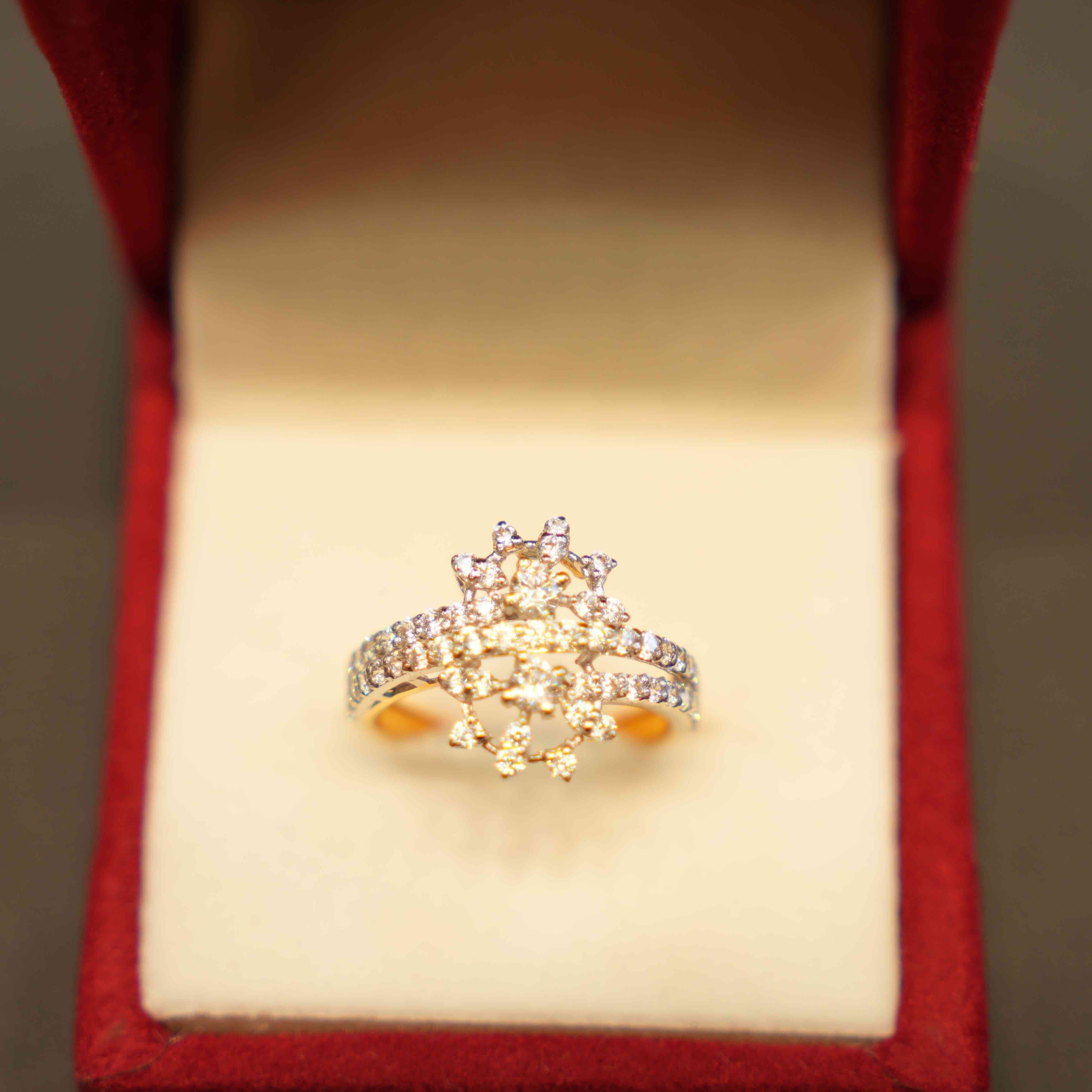 22K Gold Designer Ladies Ring