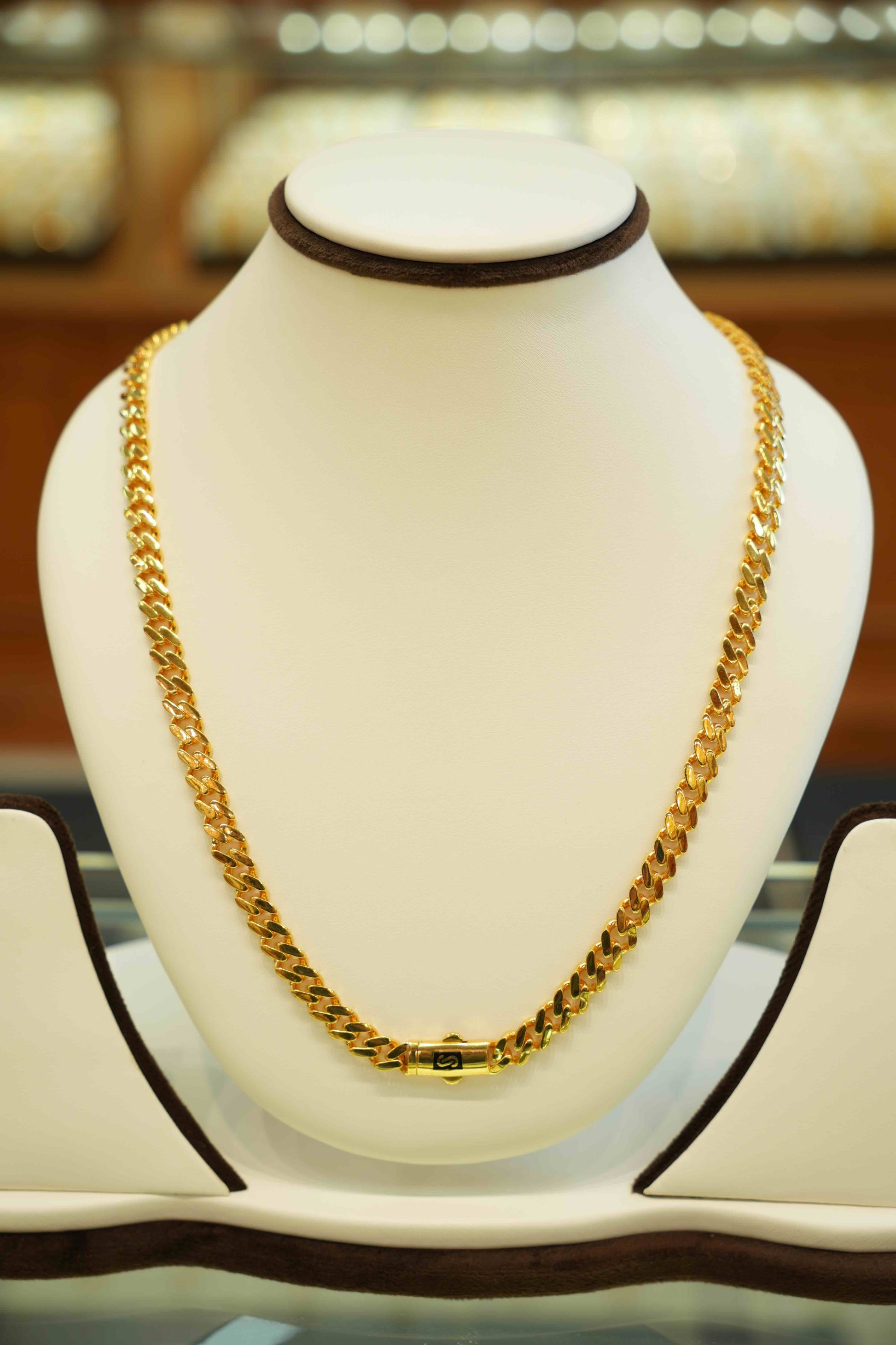 22K Gold Designer Men's Chain (22 Inches)