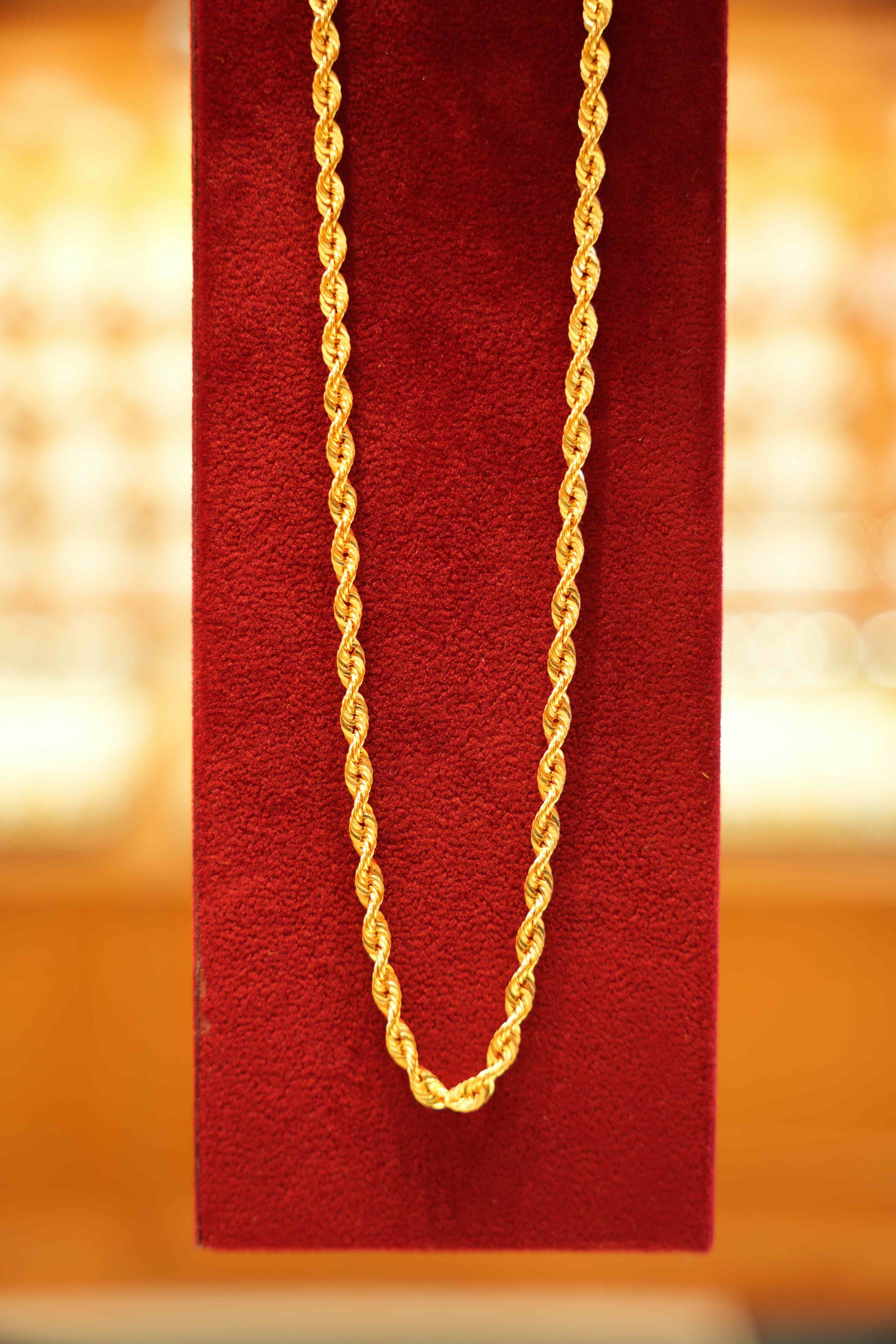 22K Gold Designer Men's Chain (22 Inches)