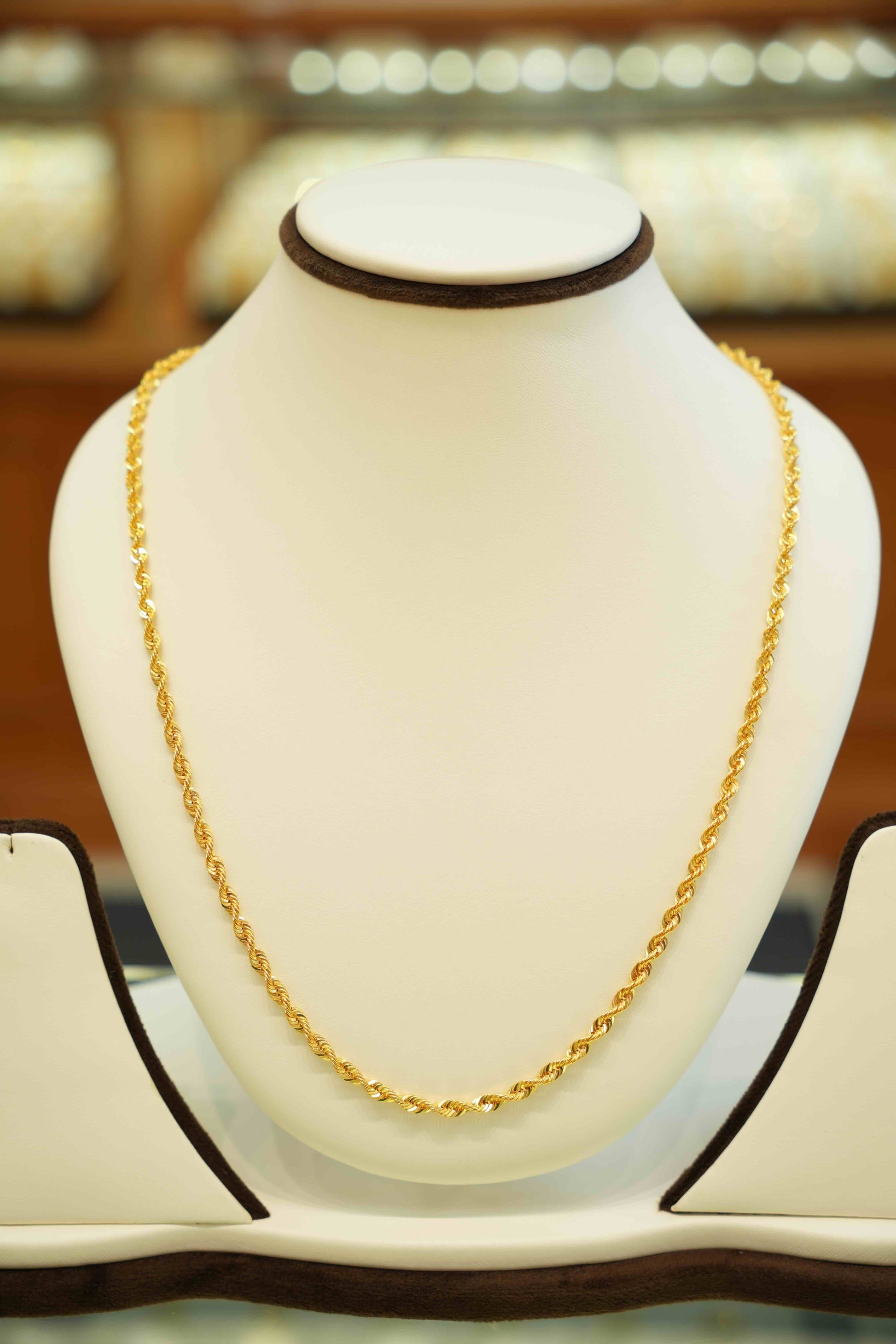22K Gold Designer Men's Chain (22 Inches)