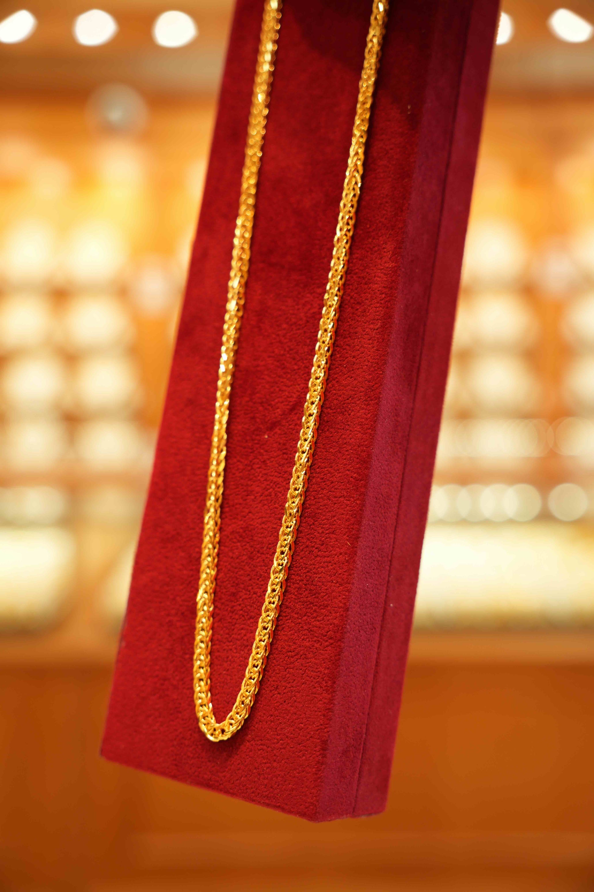 22K Gold Designer Men's Chain (20 Inches)