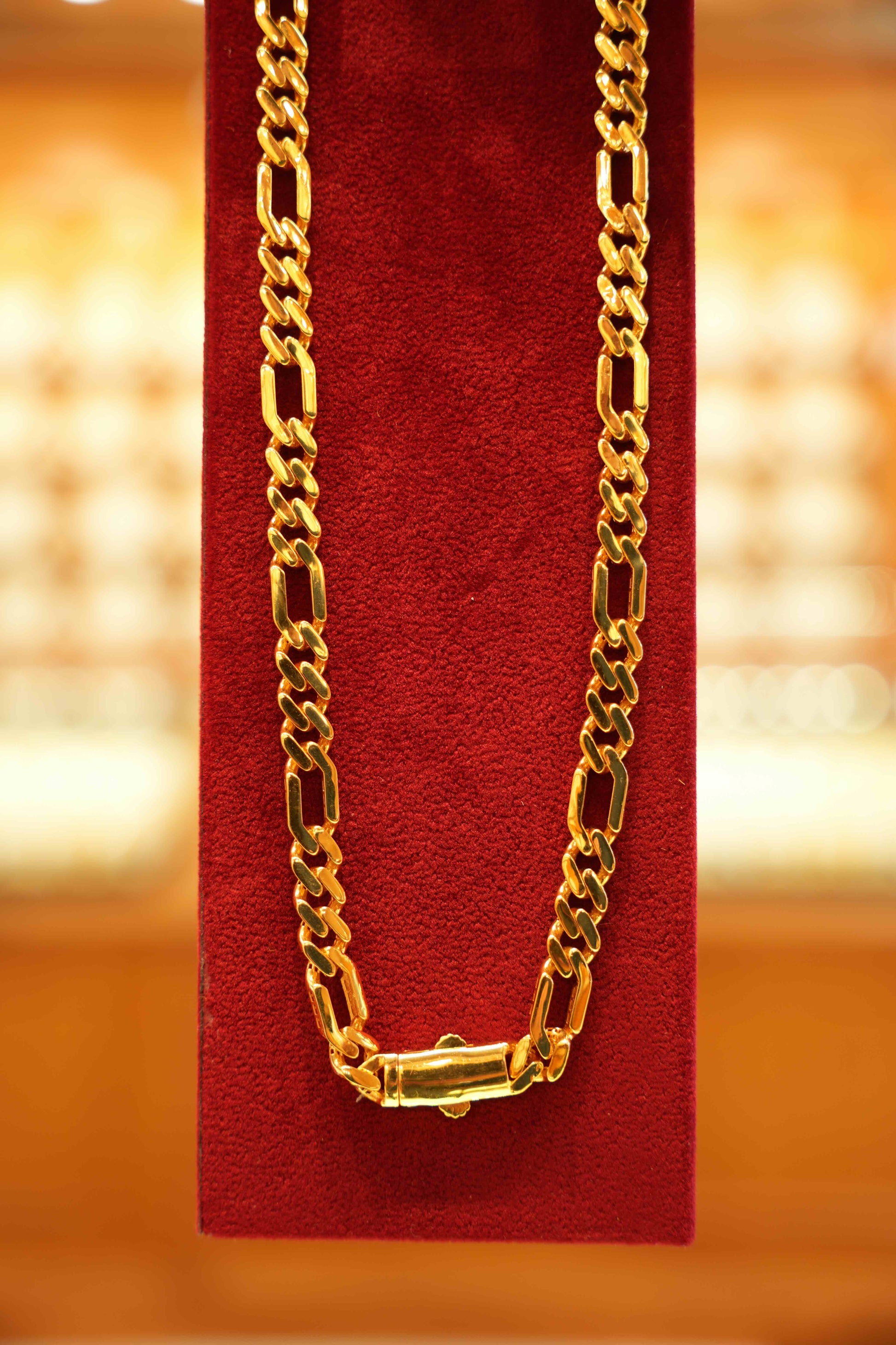 22K Gold Designer Men's Chain (22 Inches)