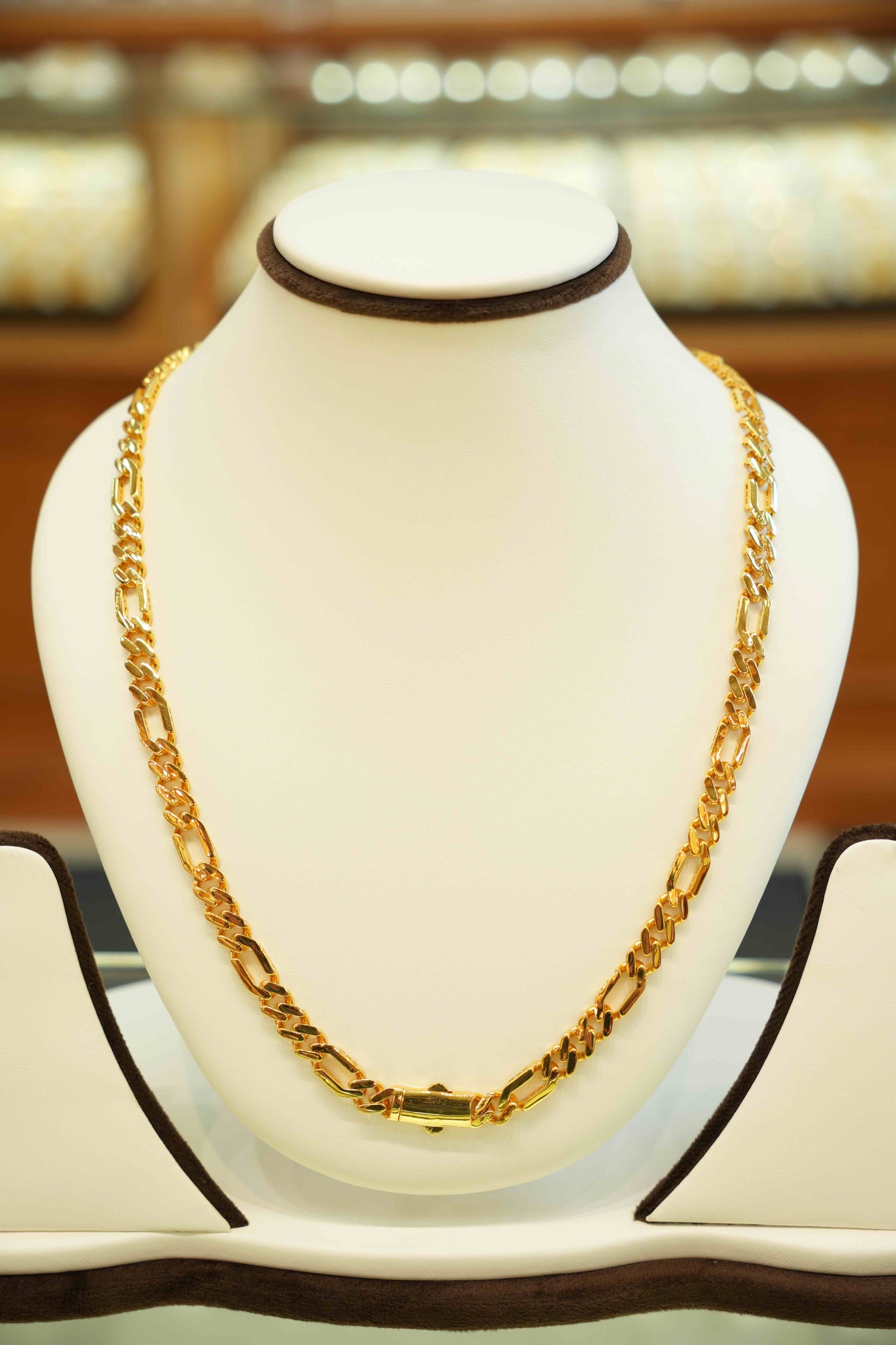 22K Gold Designer Men's Chain (22 Inches)