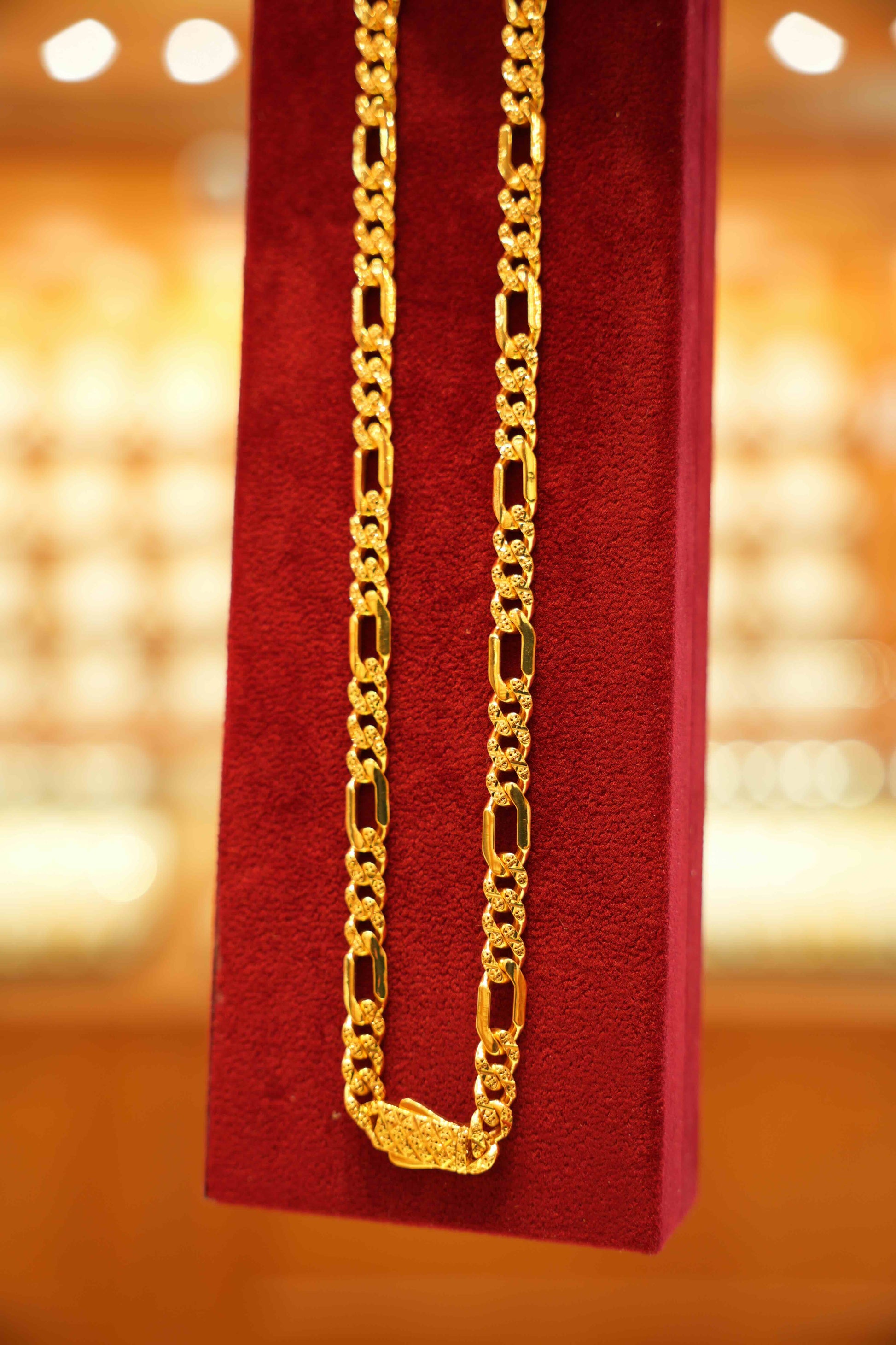 22K Gold Designer Men's Chain (20 Inches)