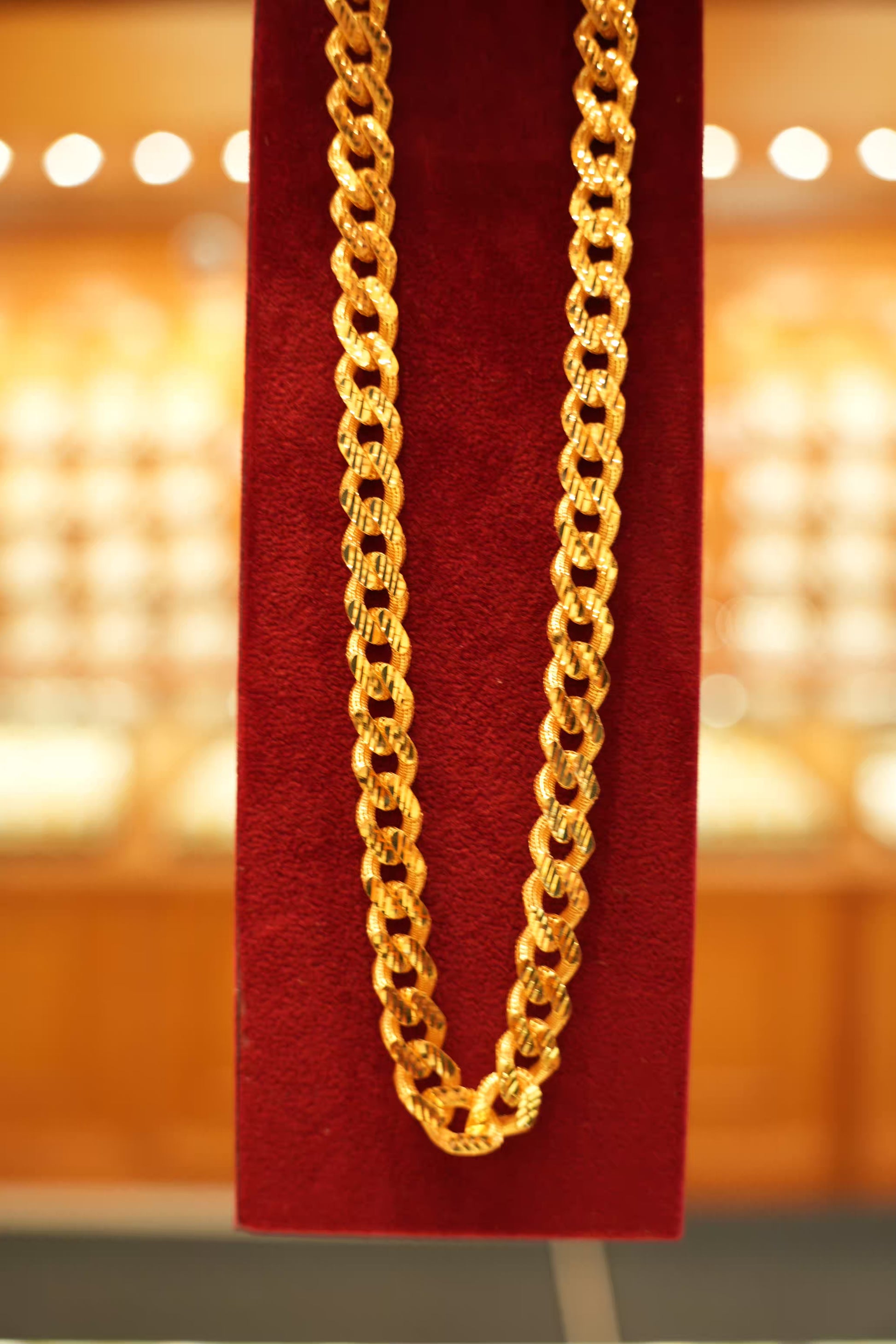 22K Gold Designer Men's Chain (20 Inches)