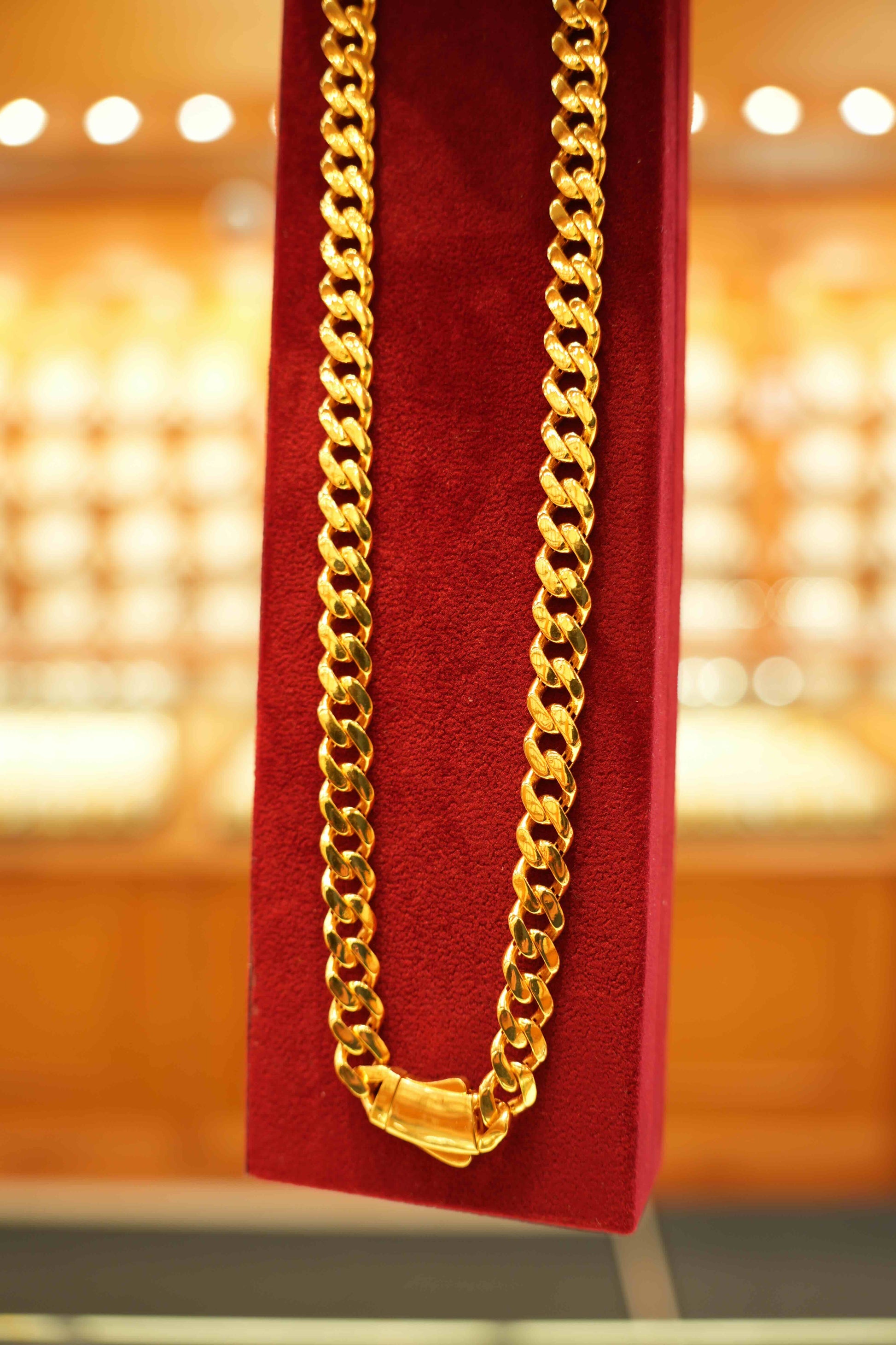 22K Gold Designer Men's Chain (20 Inches)