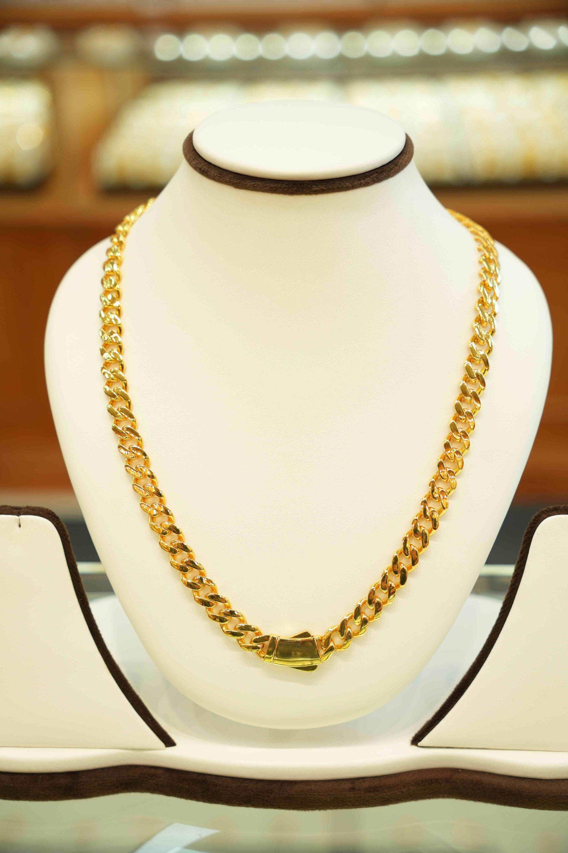 22K Gold Designer Men's Chain (20 Inches)