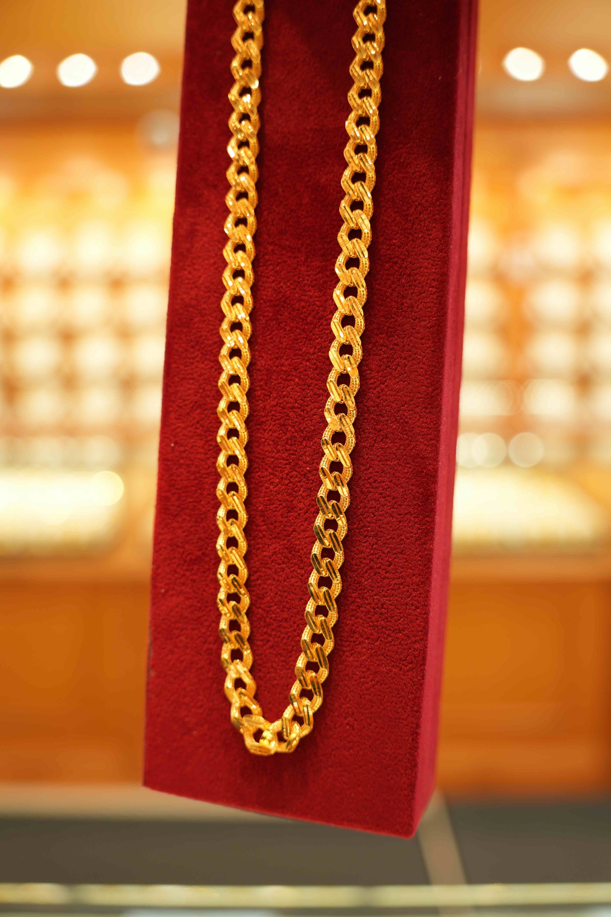 22K Gold Designer Men's Chain (20 Inches)